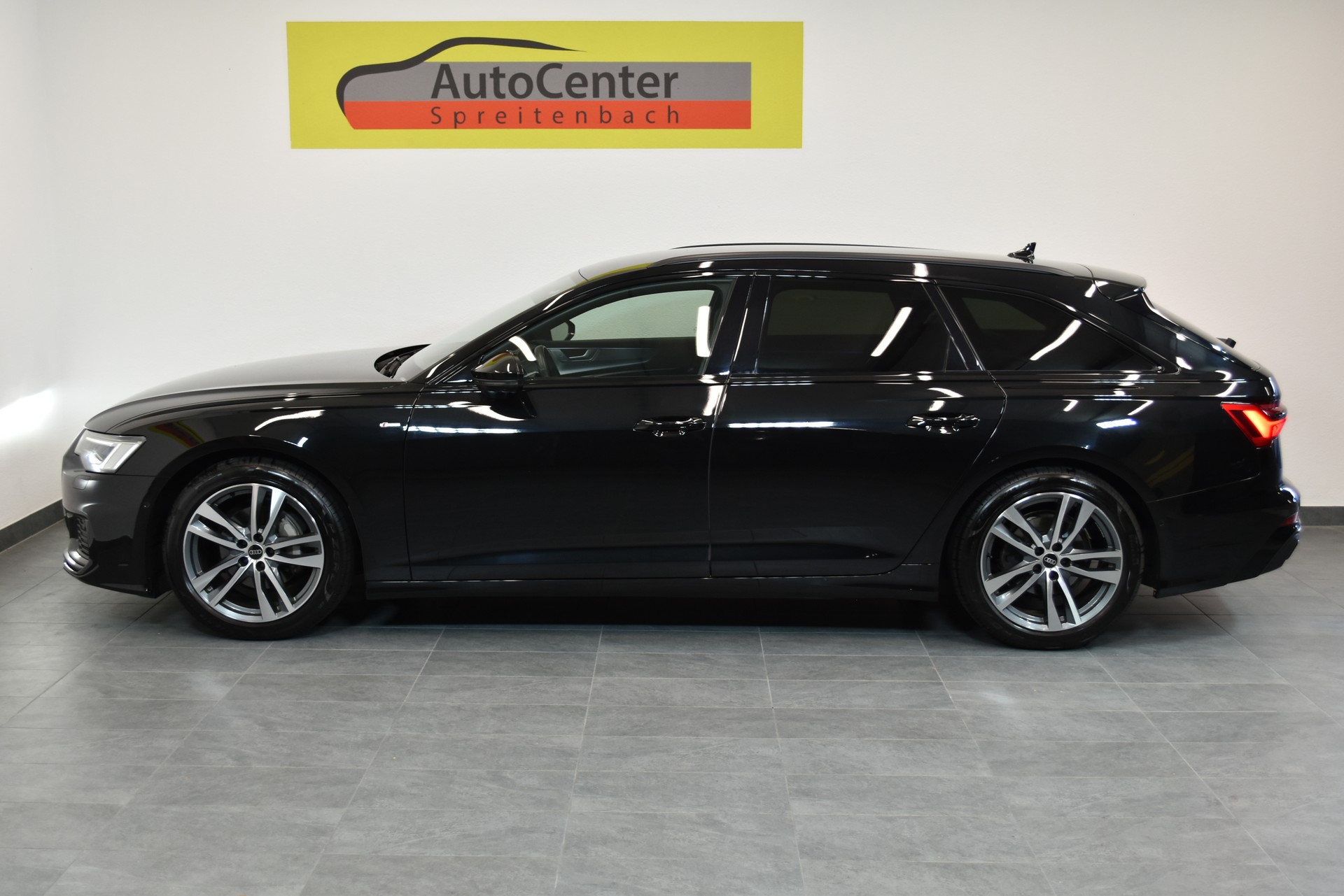 AUDI A6 Avant 40 TDI S-Line Attraction quattro S-tronic-image-12
