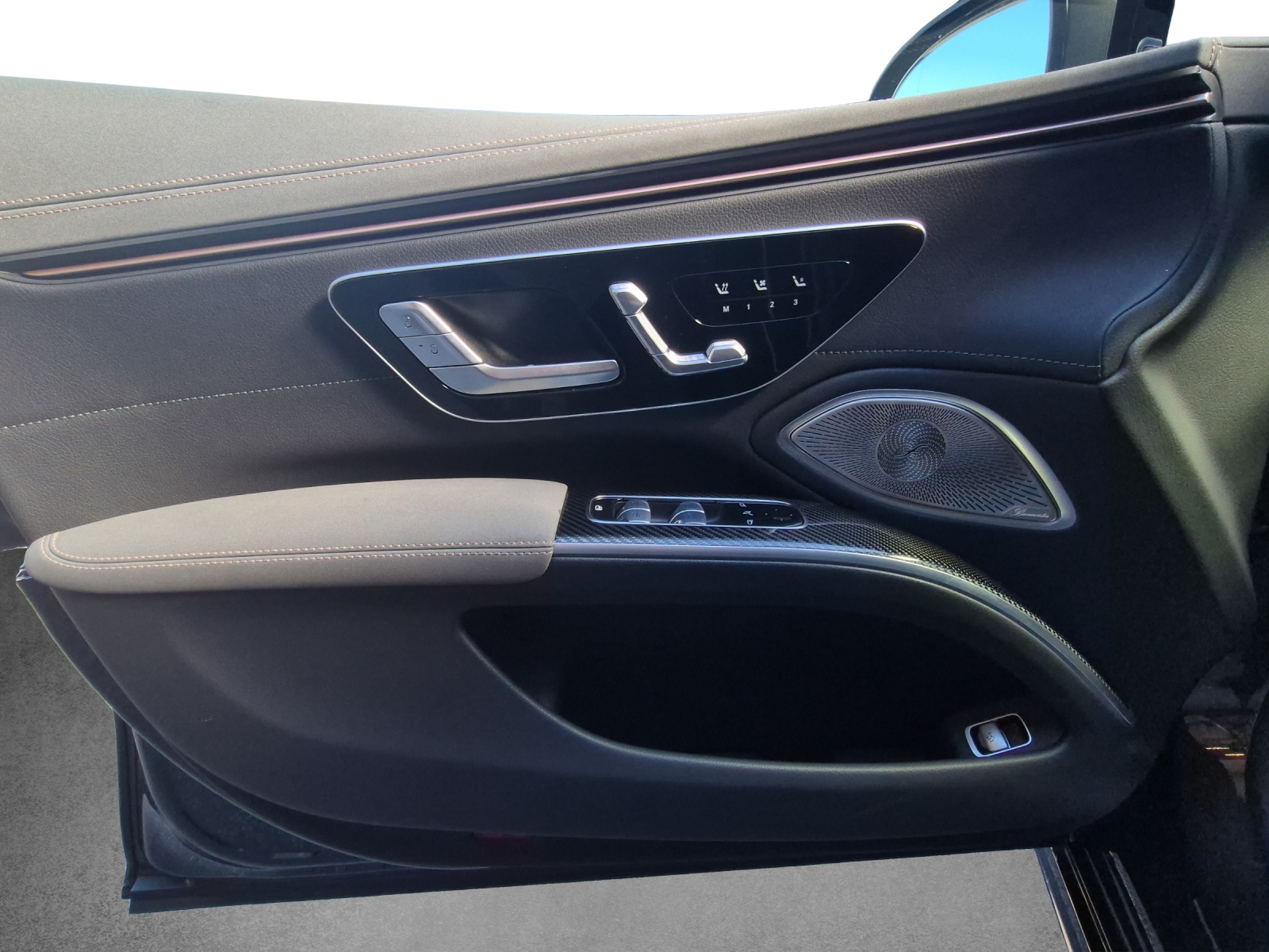 MERCEDES-BENZ EQS 580 4Matic-image-17