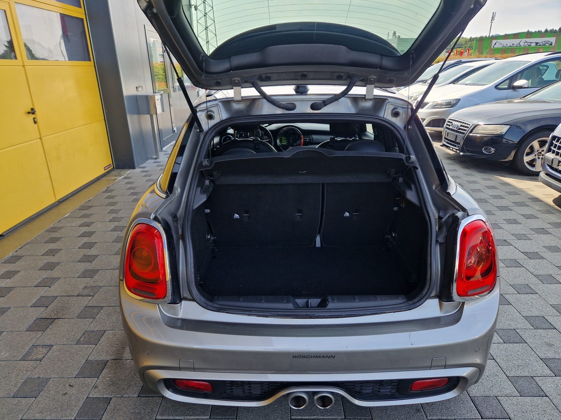 MINI Cooper SD Trafalgar Steptronic-image-12
