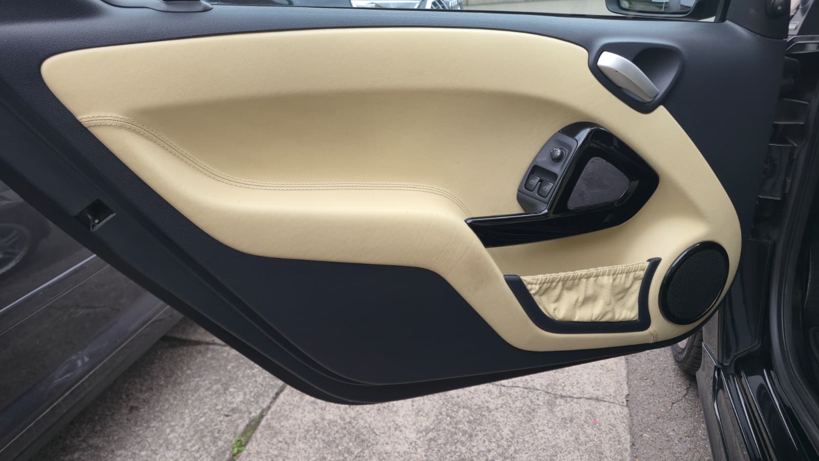 SMART Brabus Limited Xclusive| Ab MFK und Service| Lichtautomatik| Coming-Home| NAVI| Integrierter Startknopf im Schaltknauf-image-9