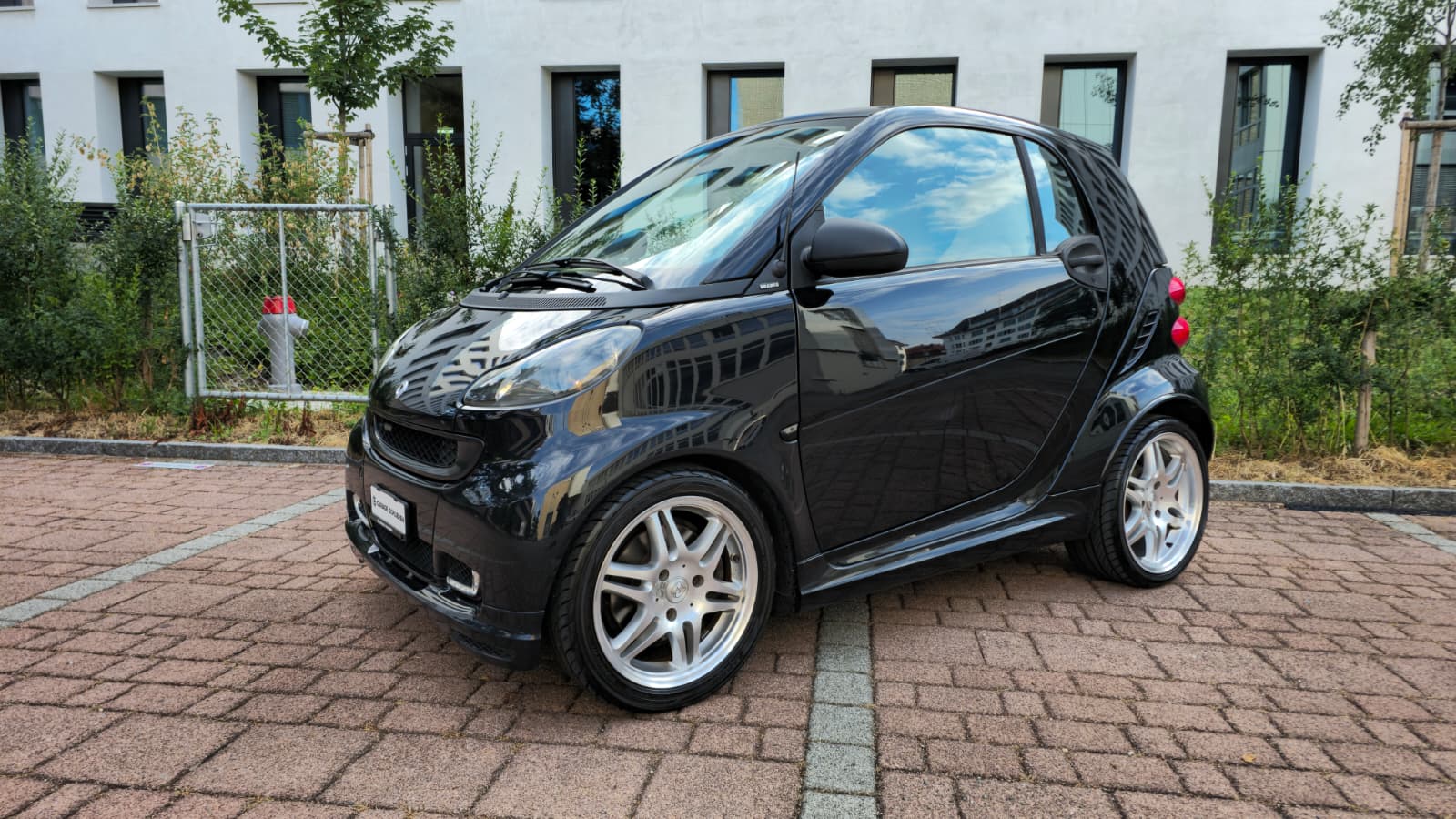 Car photo