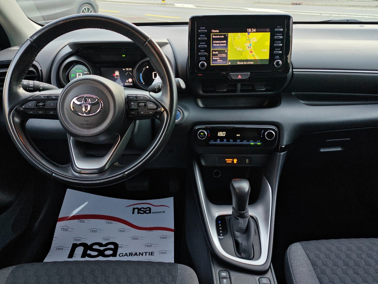 TOYOTA Yaris 1.5 Trend e-CVT (GPS · DAB · Garantie)-image-11