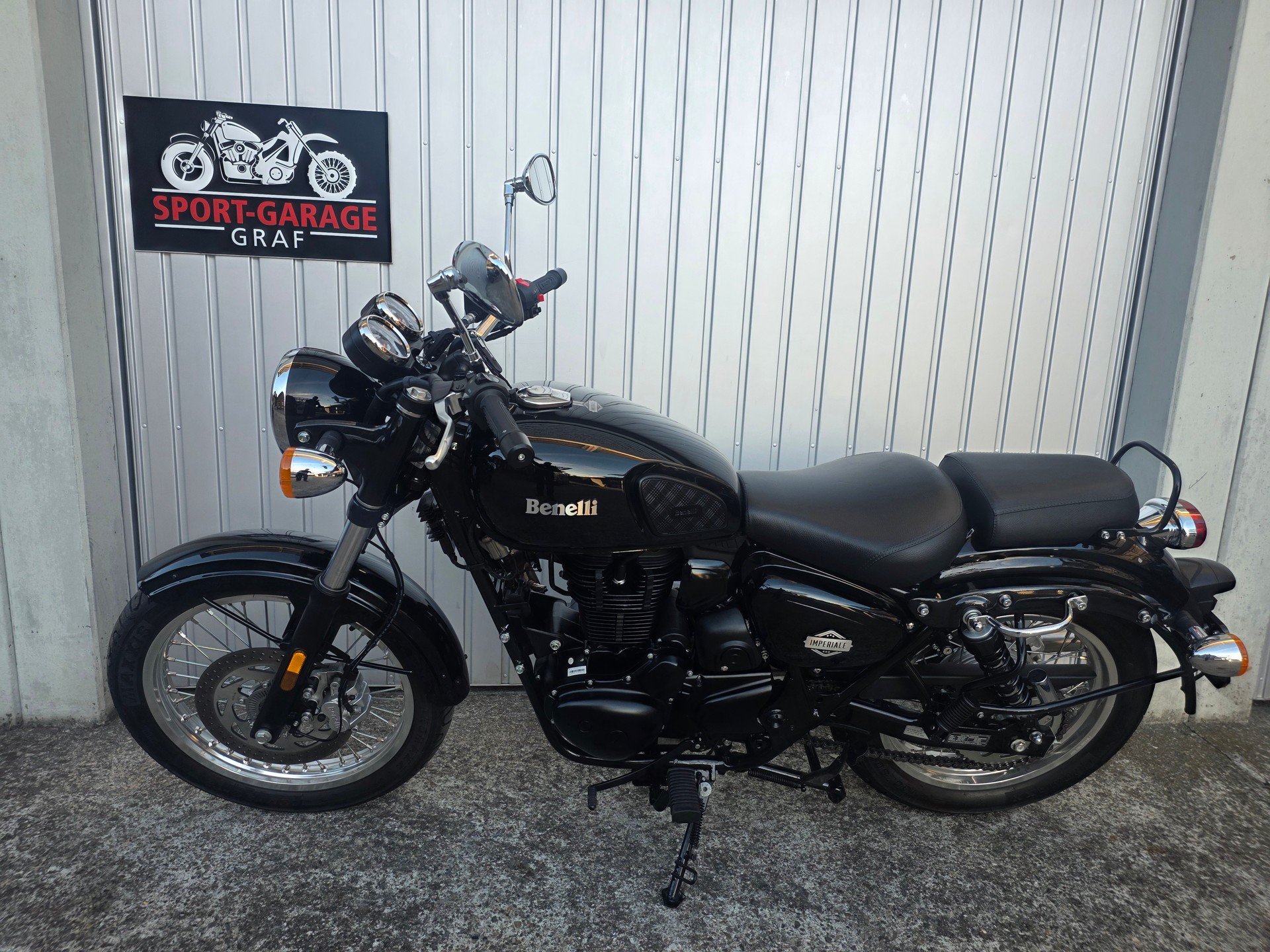BENELLI Imperiale 400-showroom-element-2