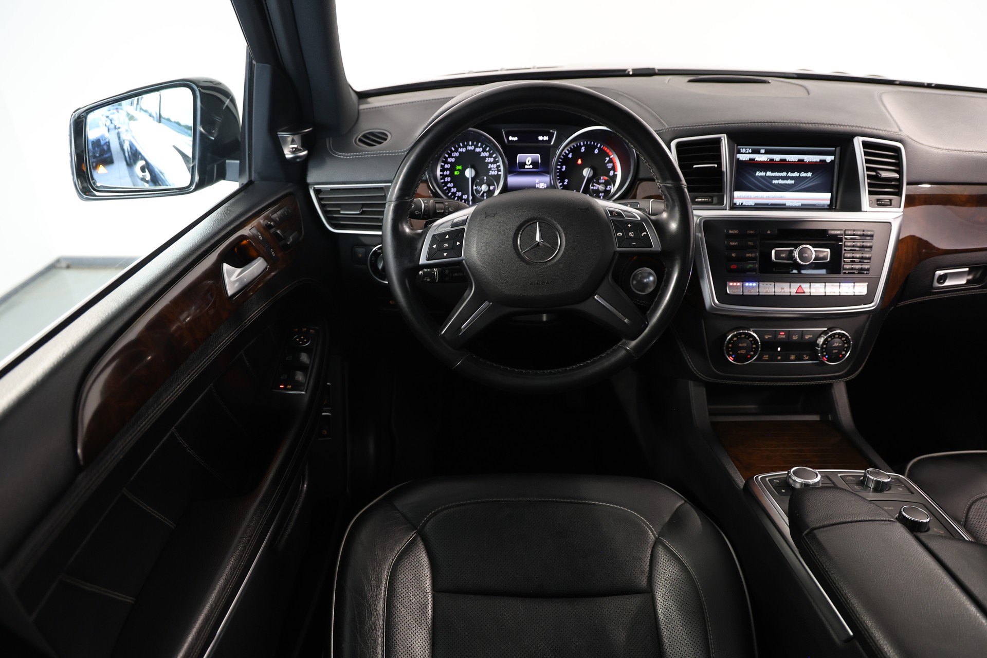 MERCEDES-BENZ GL 500 V8 7-Plätzer-image-9