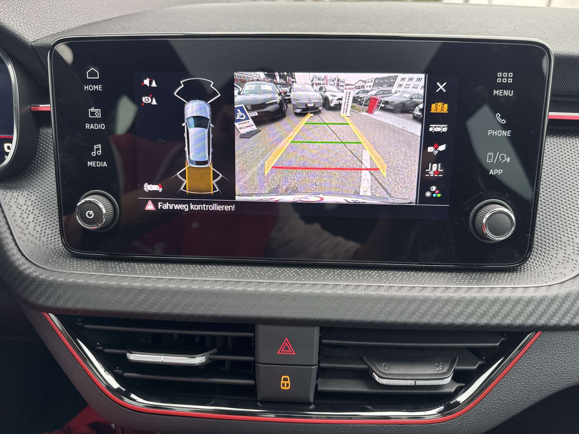 SKODA Kamiq 1.5 TSi Monte Carlo DSG-Automat-image-9