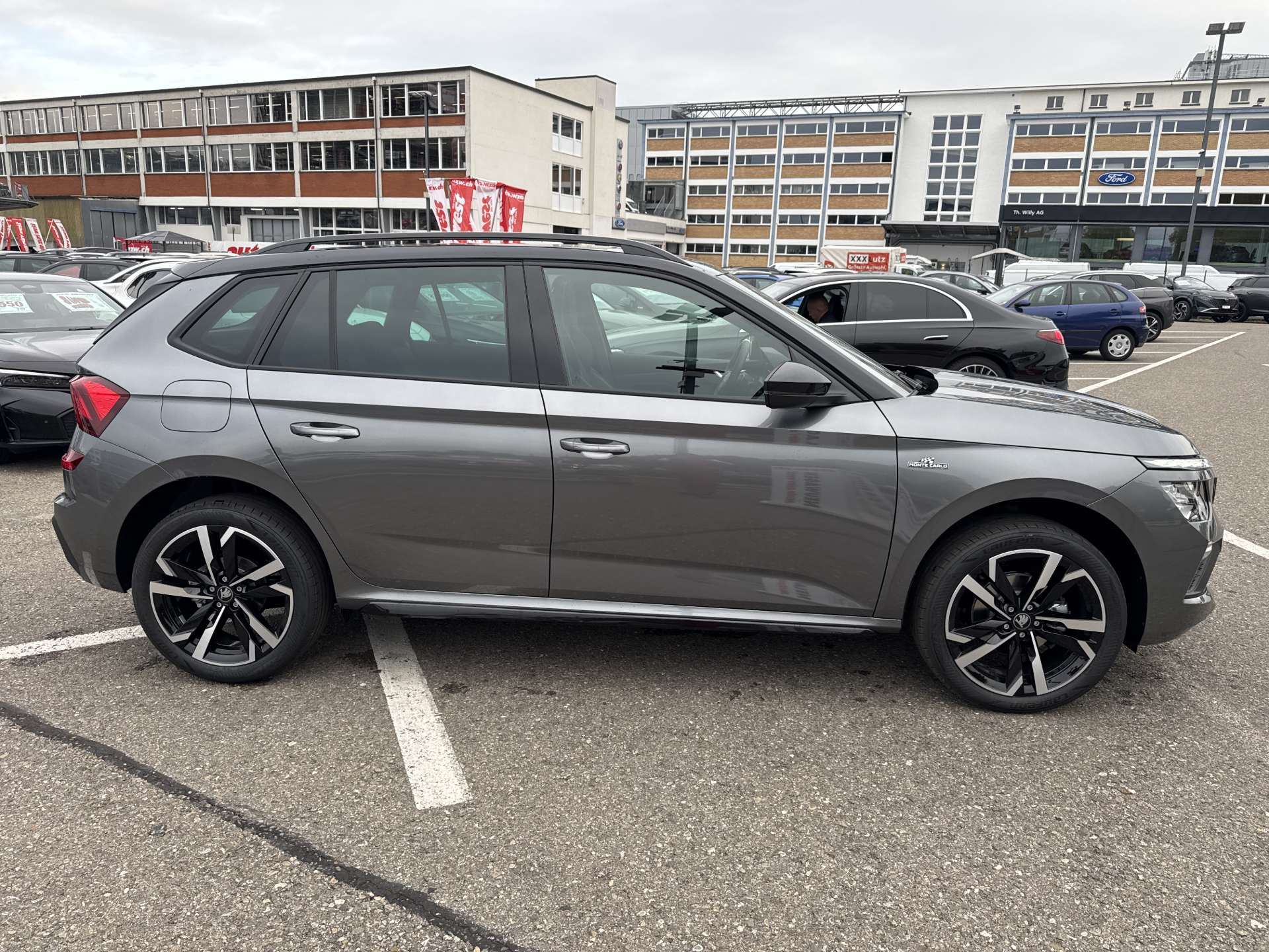 SKODA Kamiq 1.5 TSi Monte Carlo DSG-Automat-image-10