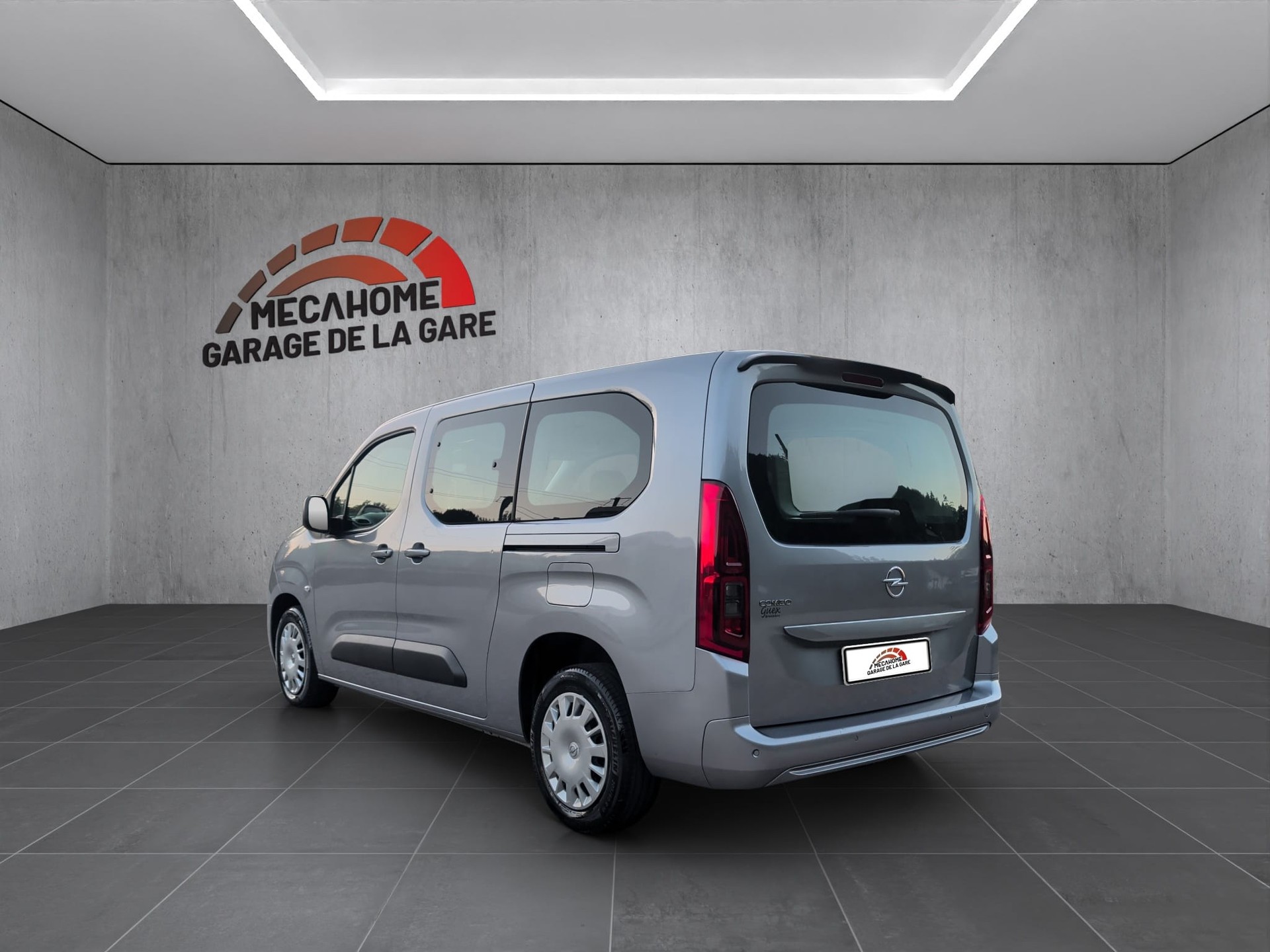 OPEL Combo Life XL 1.2 Edition-image-6