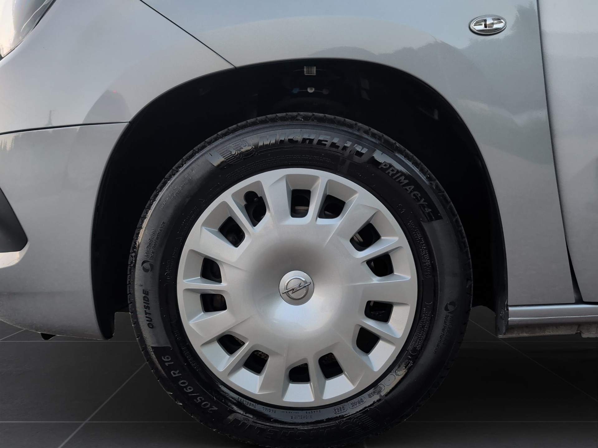 OPEL Combo Life XL 1.2 Edition-image-9