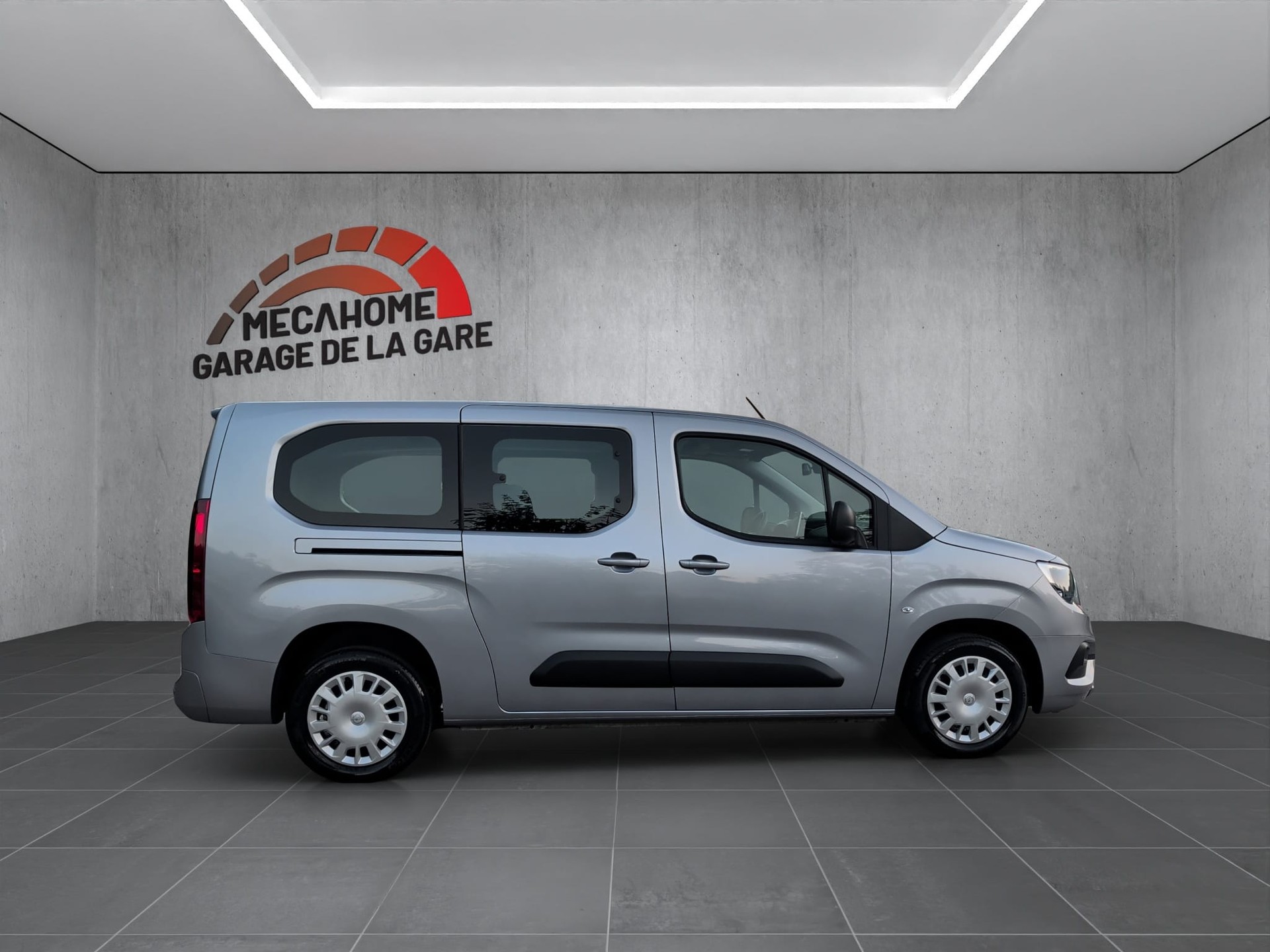 OPEL Combo Life XL 1.2 Edition-image-7
