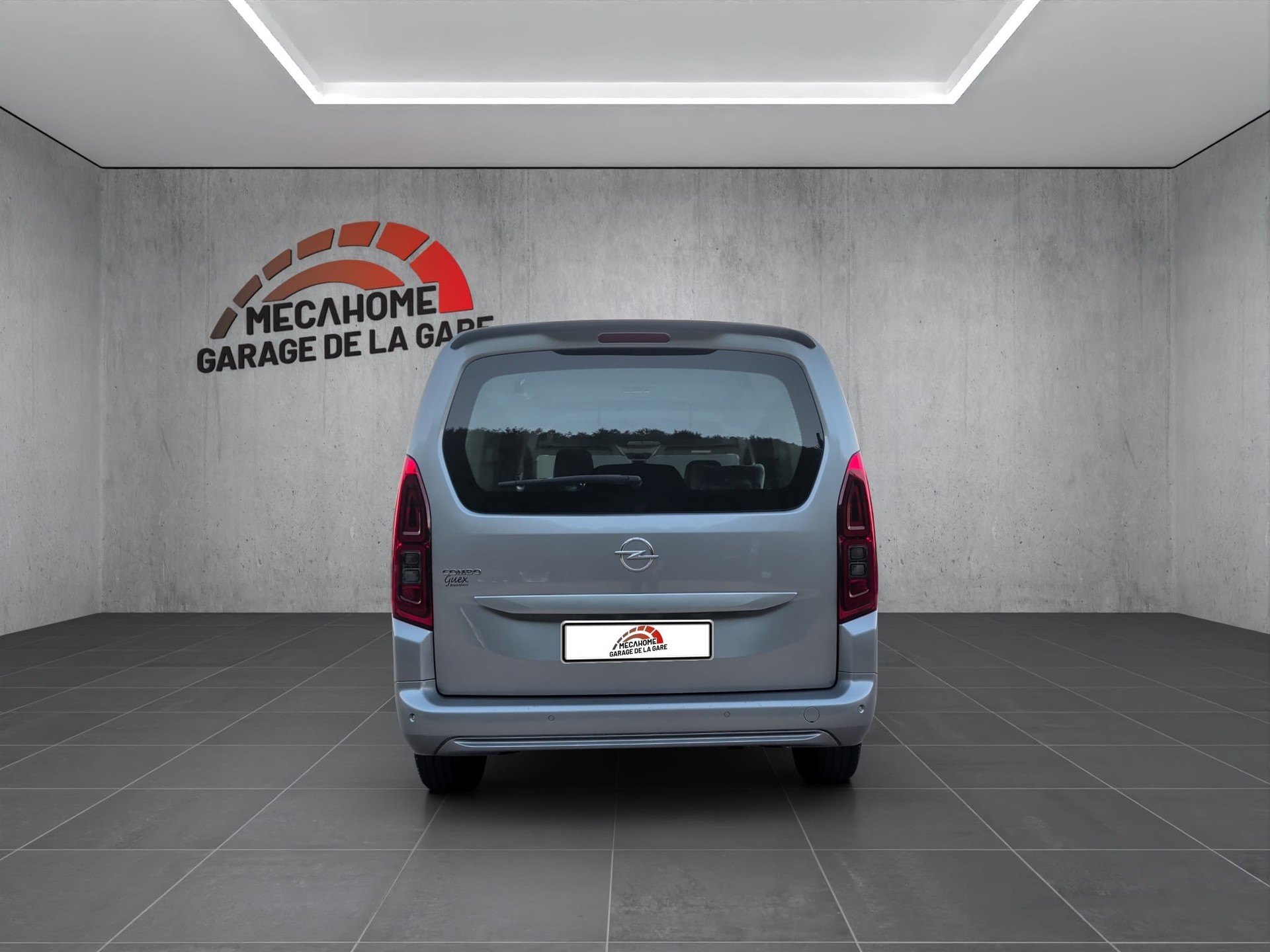 OPEL Combo Life XL 1.2 Edition-image-8