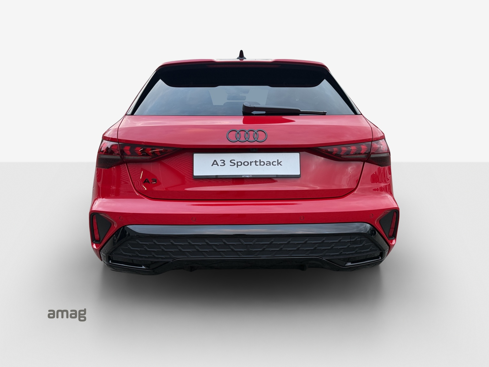 AUDI A3 Sportback TFSI e 200 kW S line Attraction S tronic-showroom-element-3