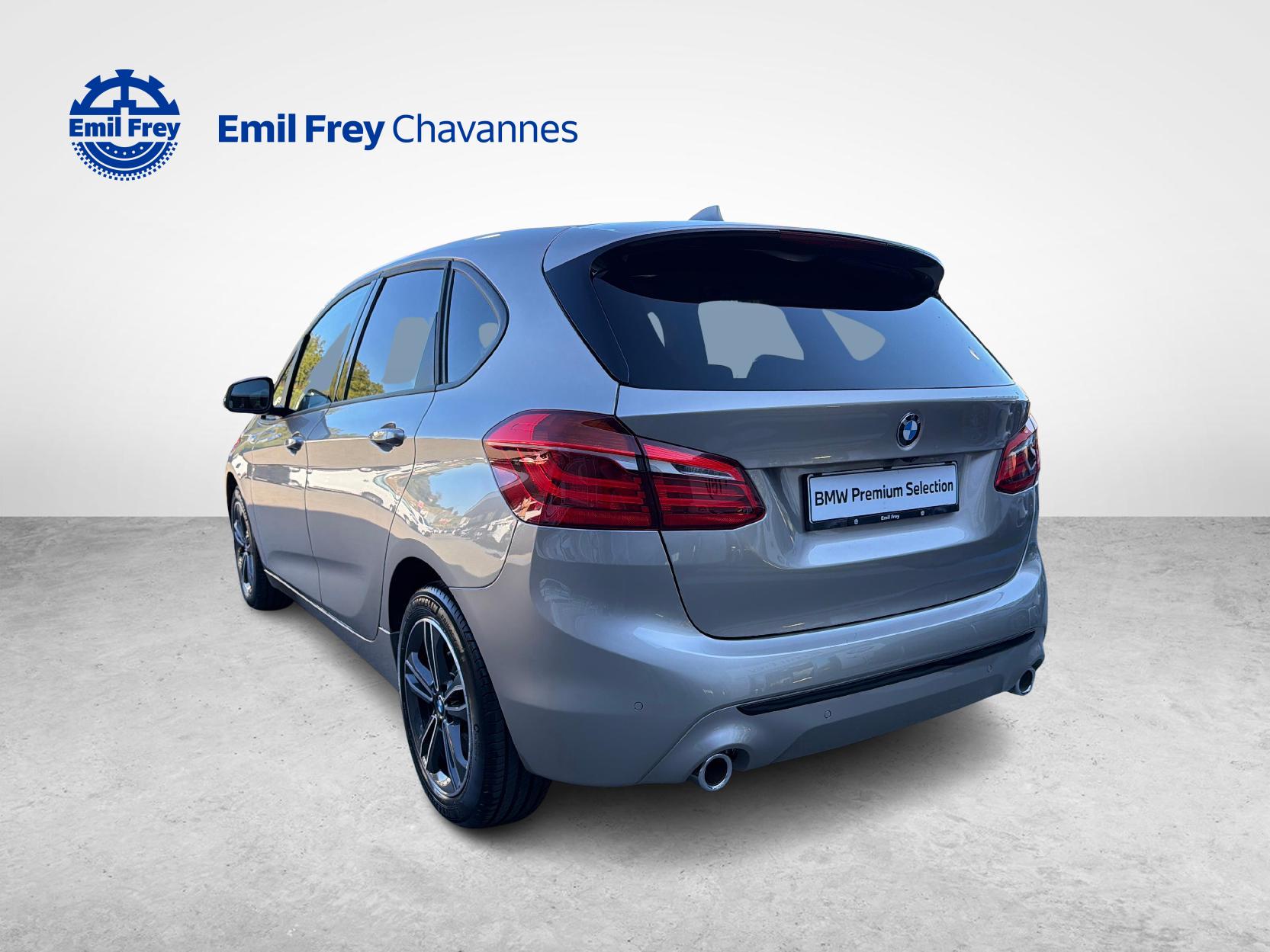 BMW 225i xDrive Sport Line Steptronic-image-3