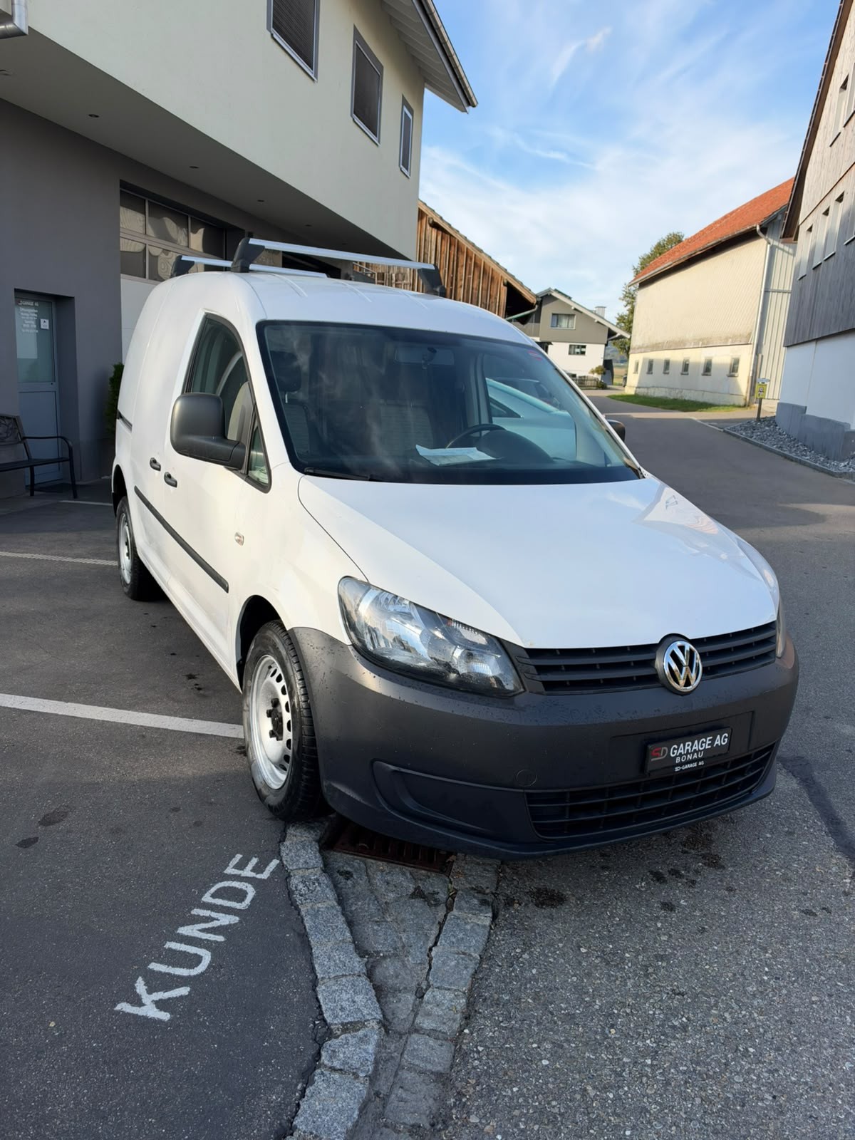 VW Caddy 2.0 TDI 4Motion-image-4