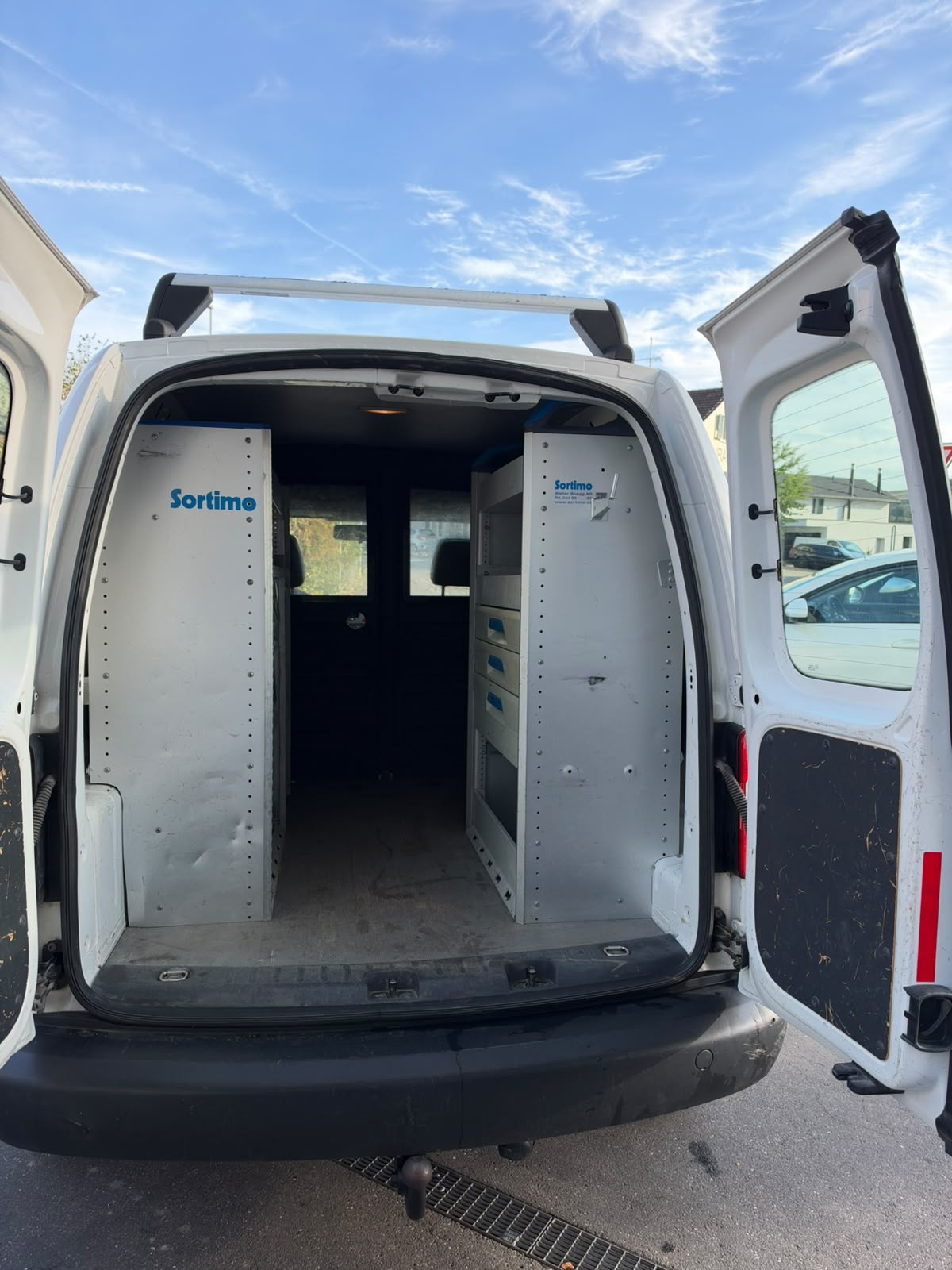 VW Caddy 2.0 TDI 4Motion-image-11