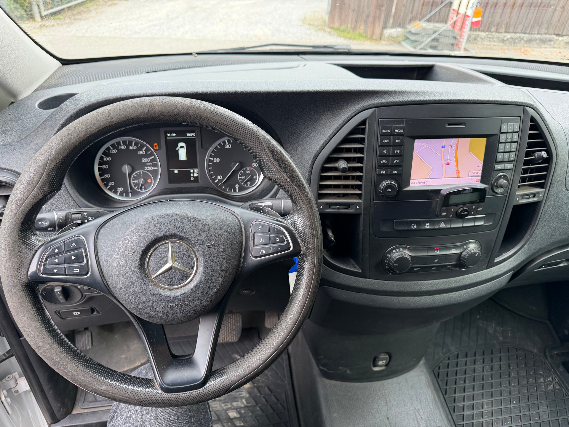 MERCEDES-BENZ Vito 114 CDI 7G-Tronic Euro 5 L 4x2-image-9