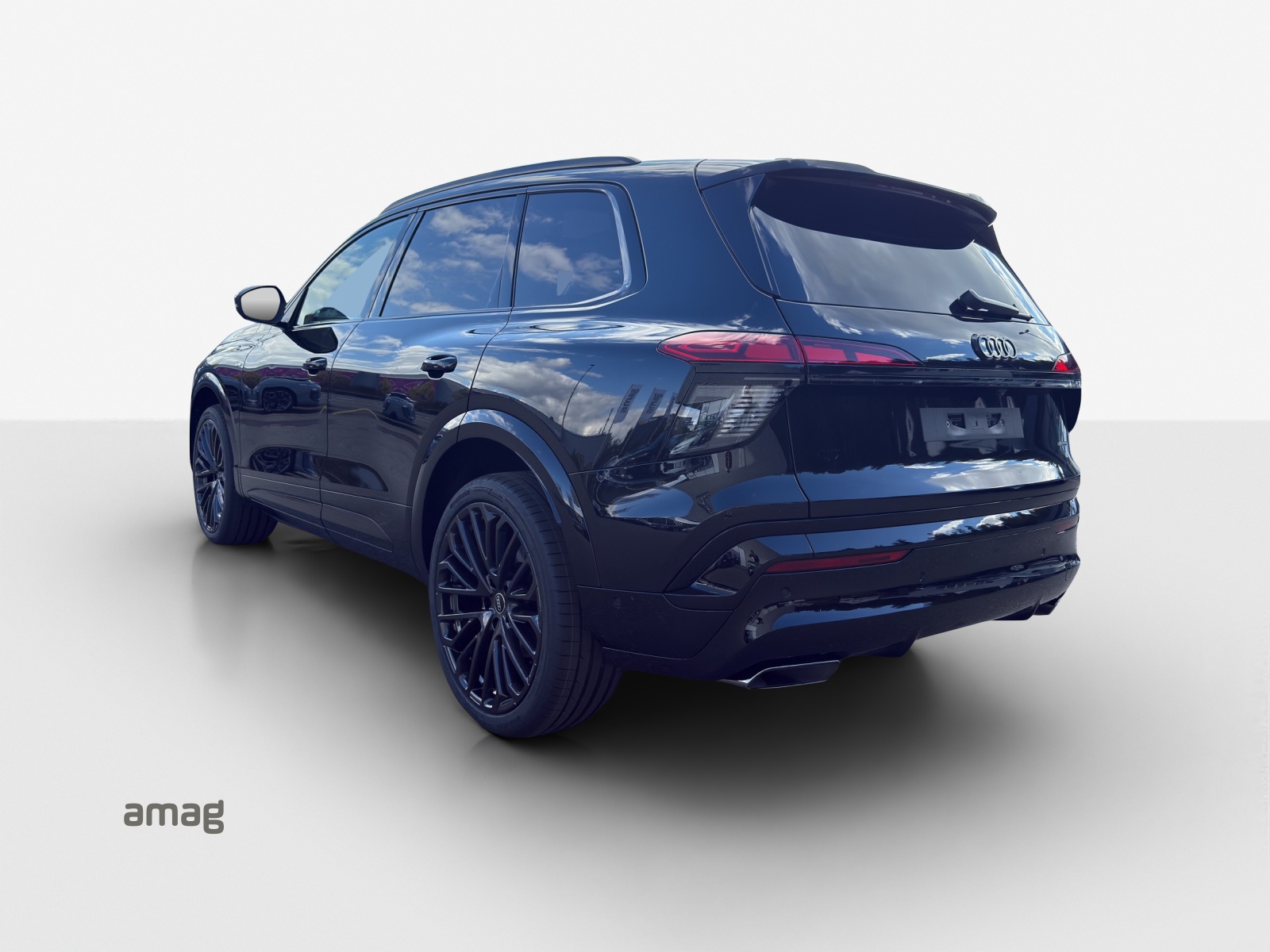 AUDI Q7 SUV TDI quattro 220 kW-showroom-element-2