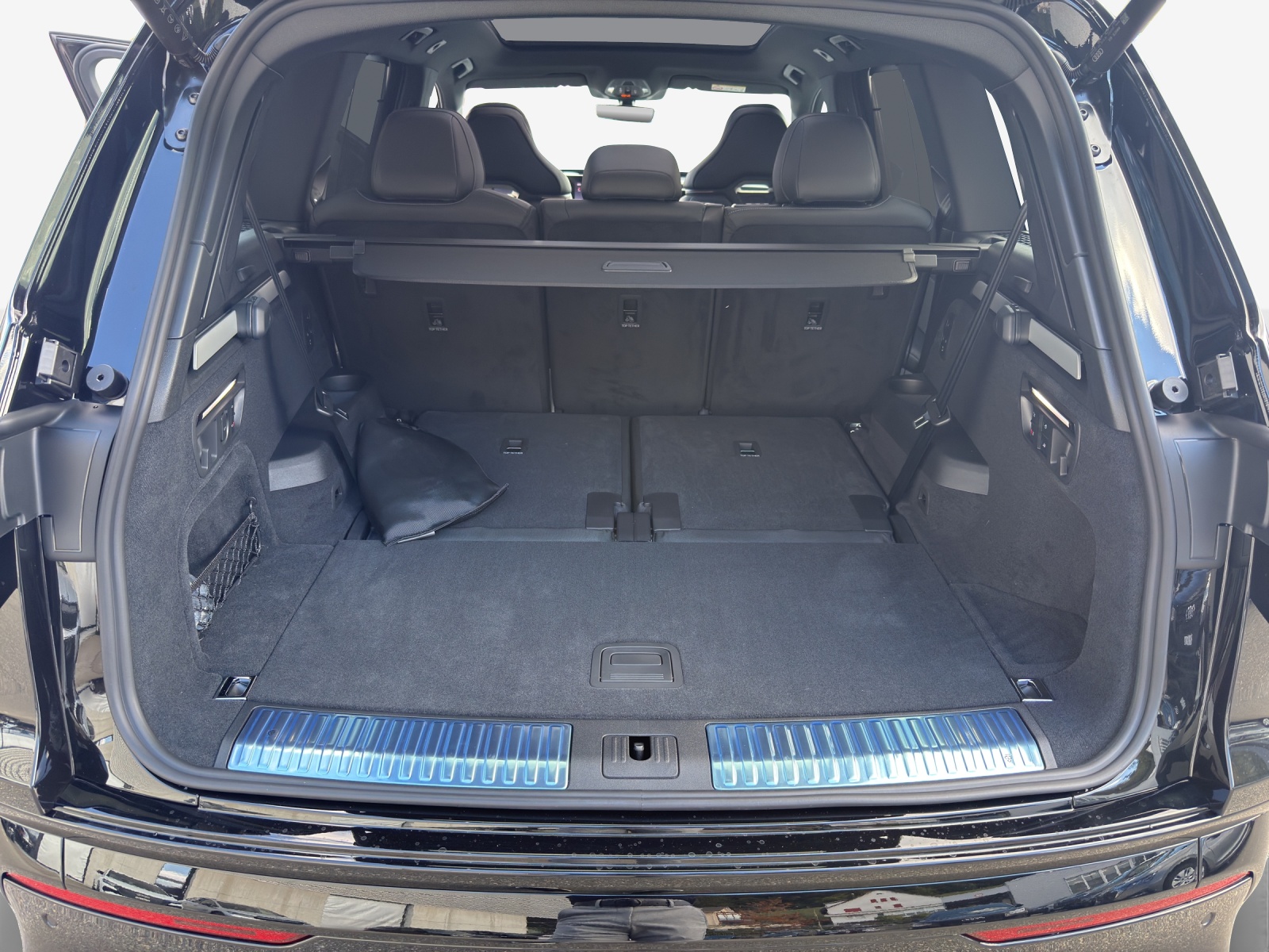 AUDI Q7 SUV TDI quattro 220 kW-image-12