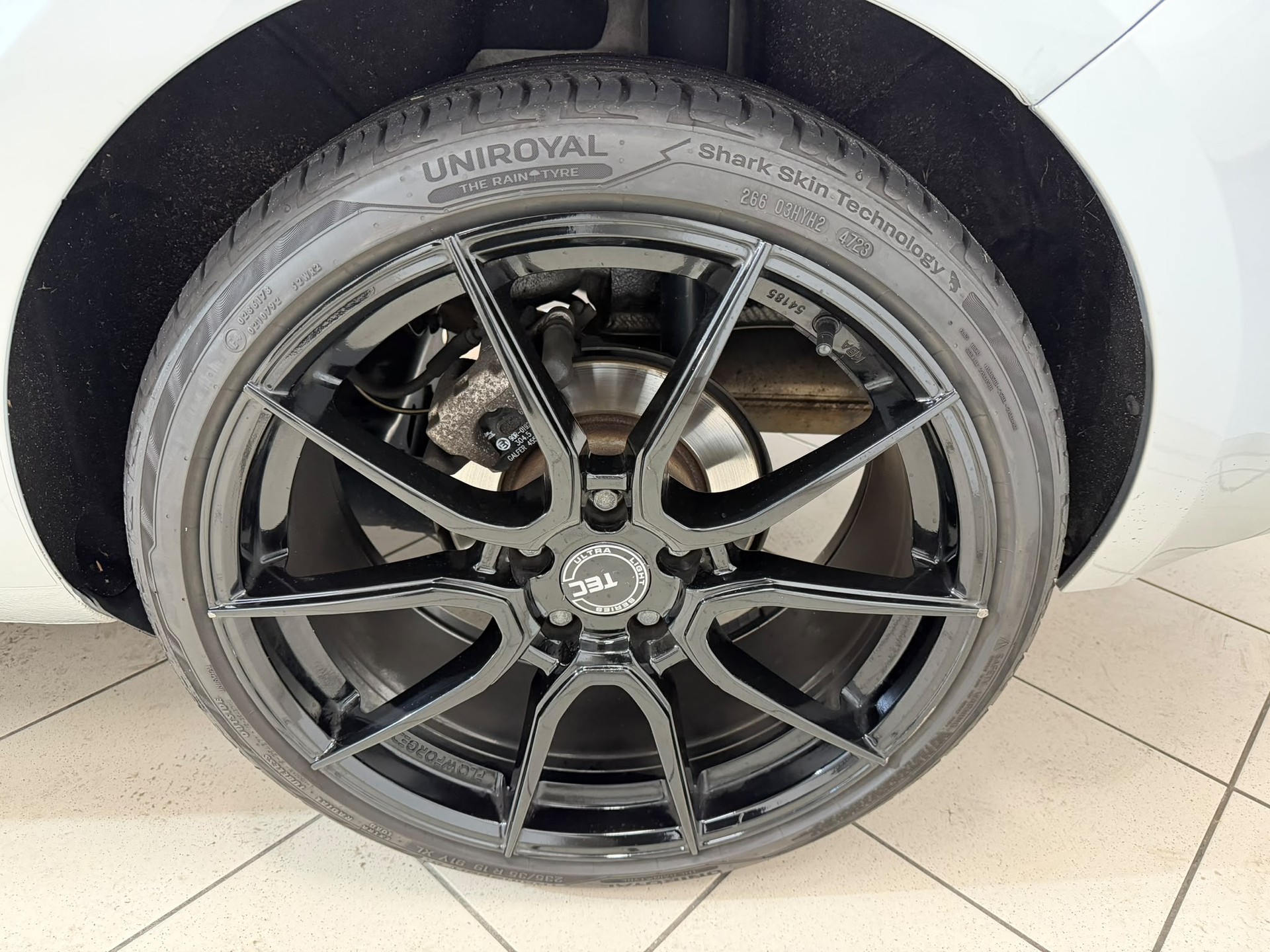 SKODA Octavia Combi 2.0 TDI Ambition DSG-image-4