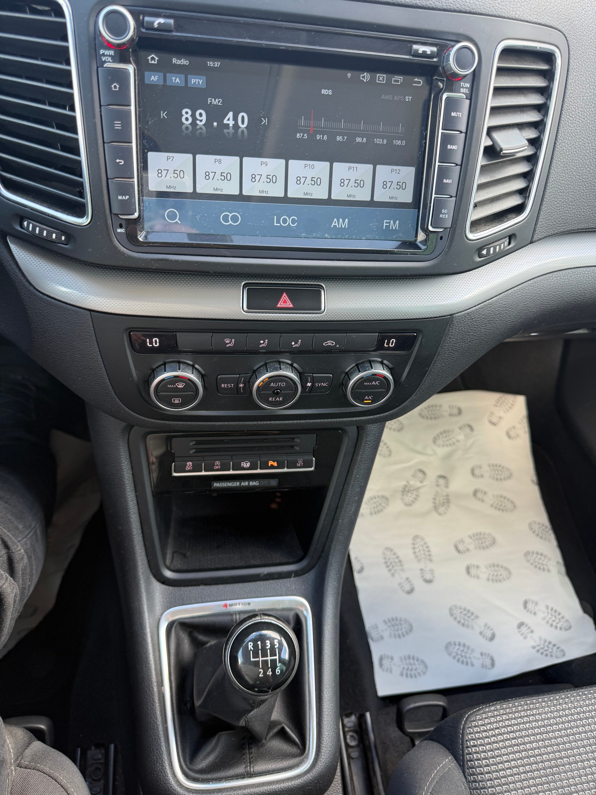 VW Sharan 2.0 TDI BMT Comfortline 4Motion-image-11