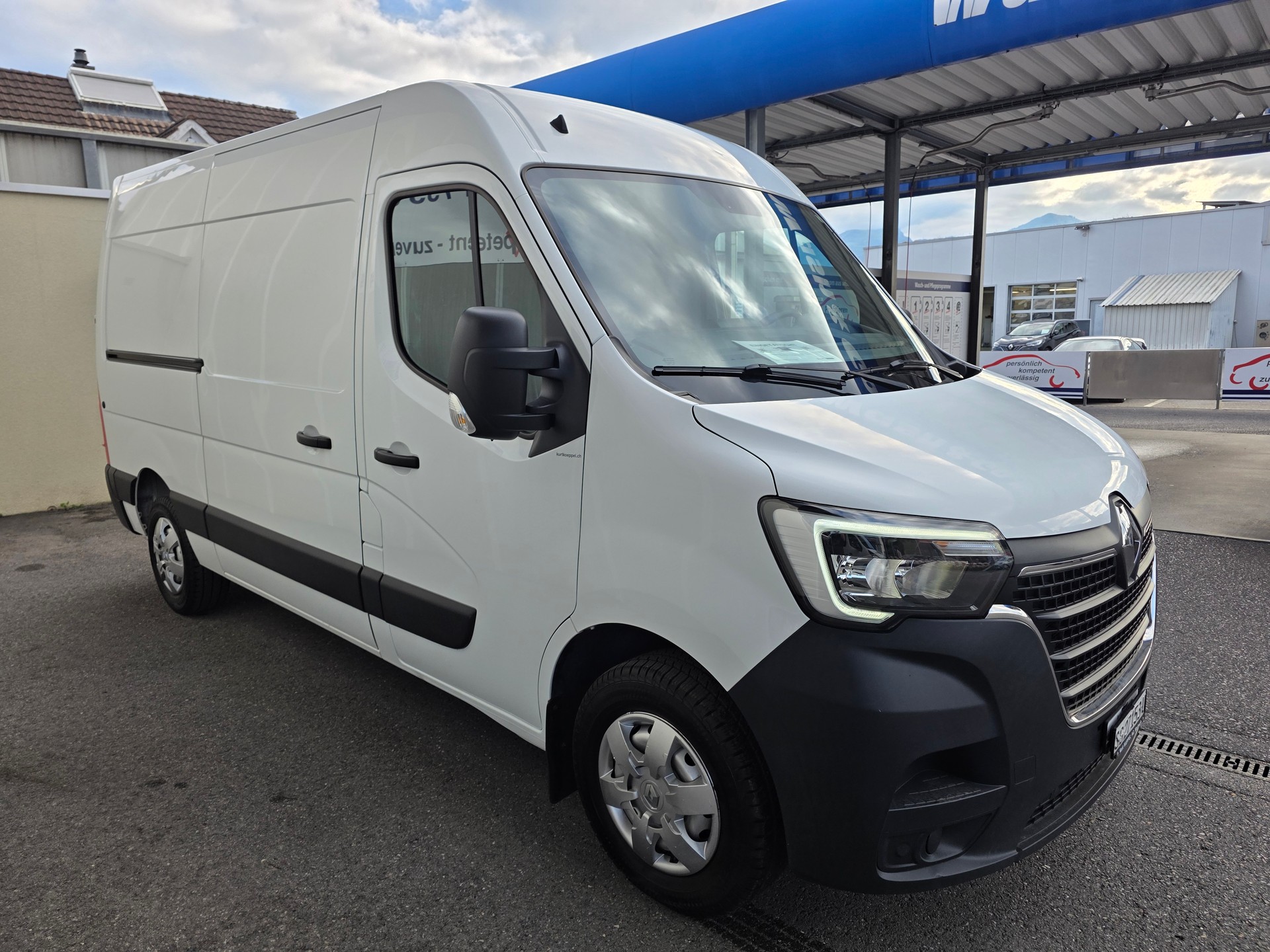 RENAULT Master T35 2.3dCi 135 L2H2-image-4