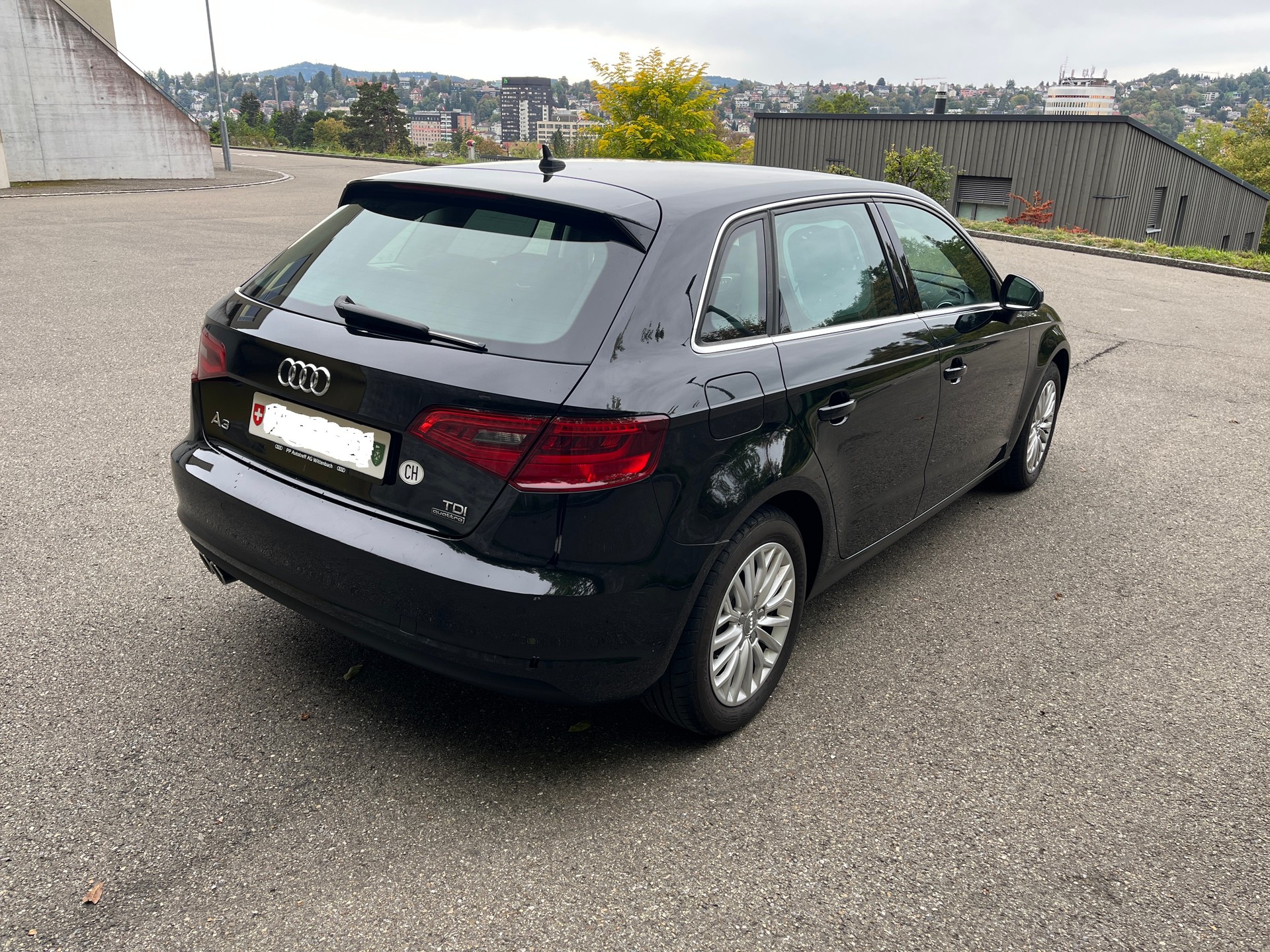 AUDI 2.0 TDI 150 Ambiente quattro-image-2