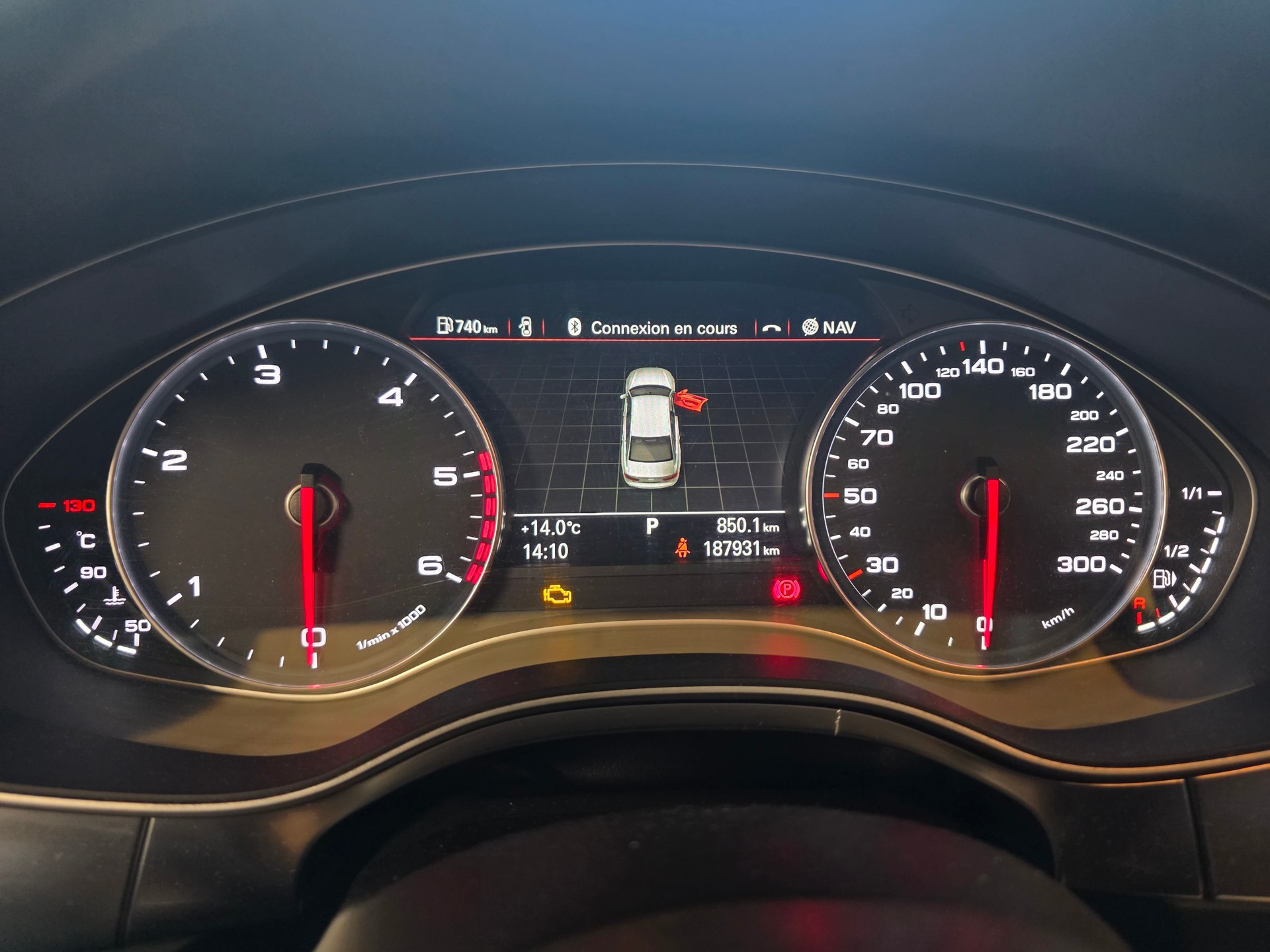 AUDI A6 Limousine 2.0 TDI-image-16