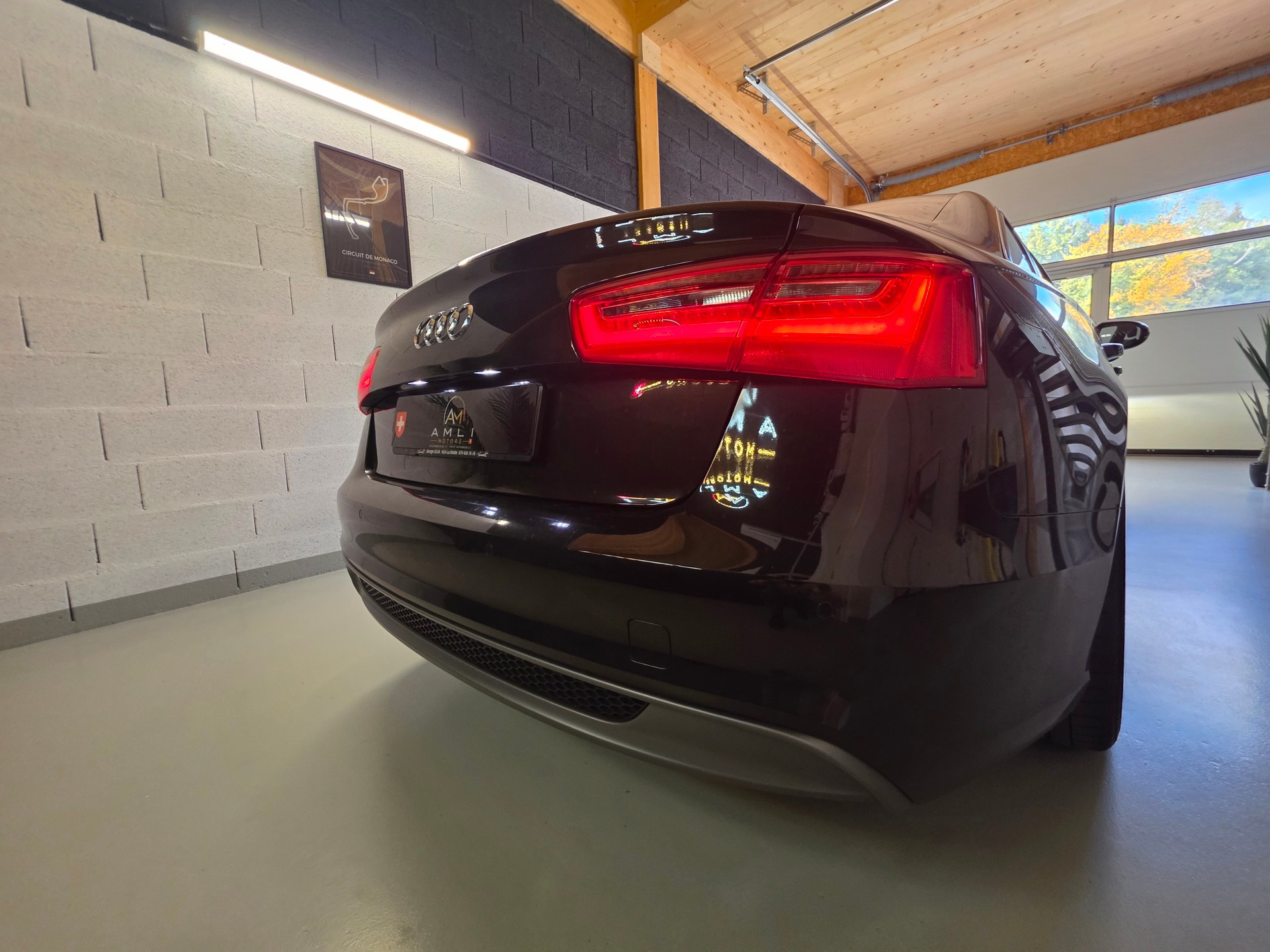 AUDI A6 Limousine 2.0 TDI-image-2