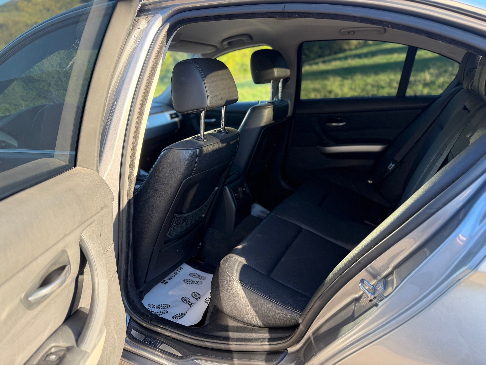 BMW 325i x-Drive Steptronic-image-9