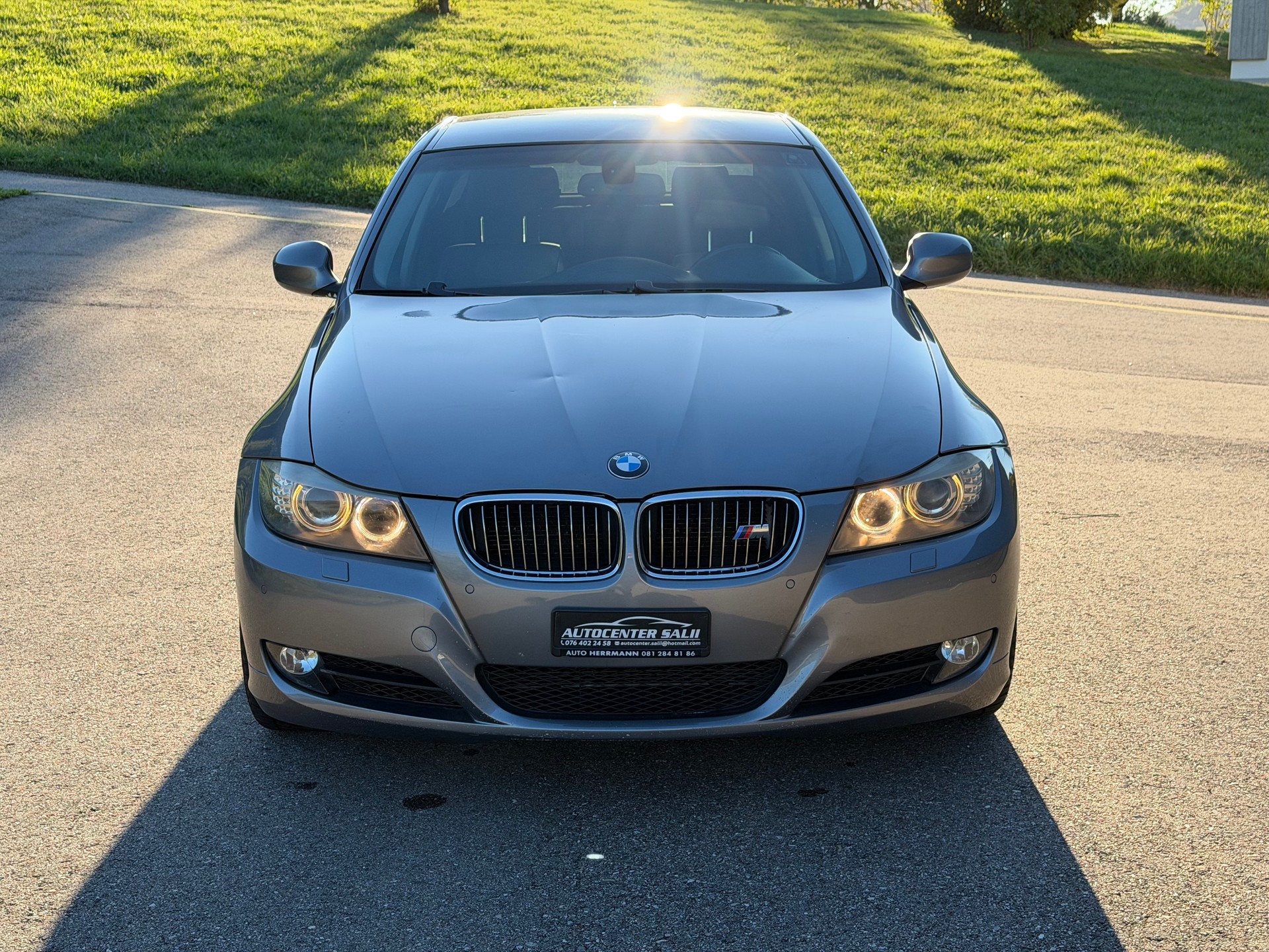 BMW 325i x-Drive Steptronic-image-2