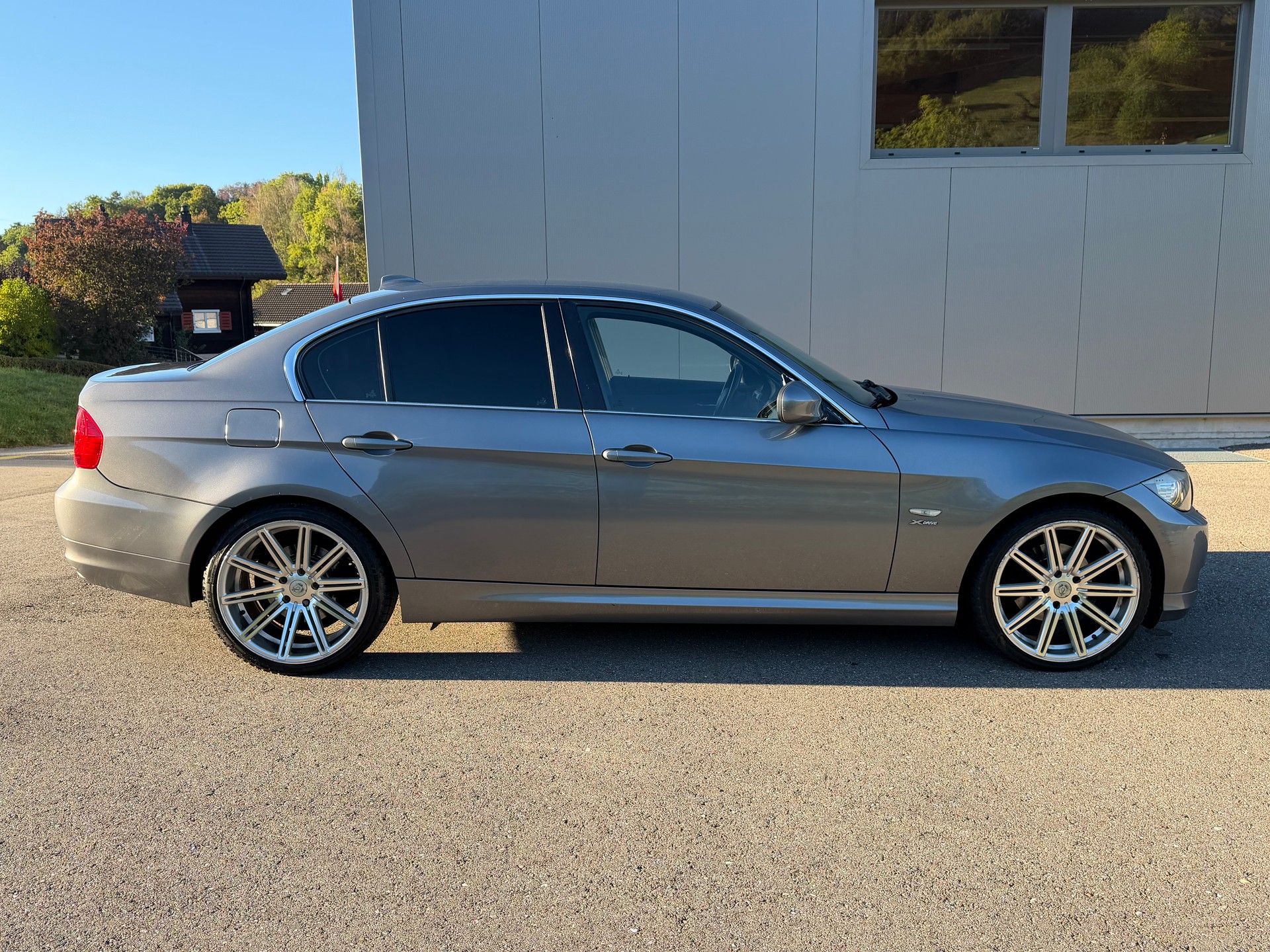 BMW 325i x-Drive Steptronic-image-3