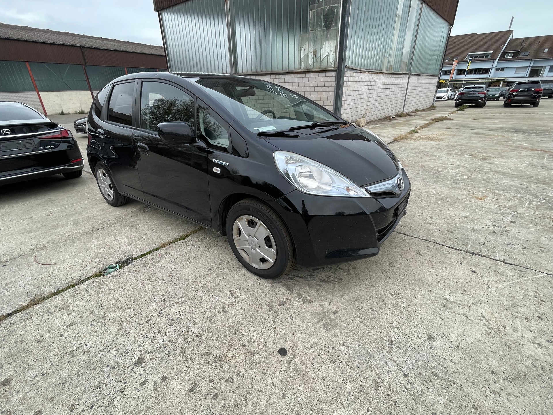 HONDA Jazz 1.3i Hybrid Exclusive CVT-image-2