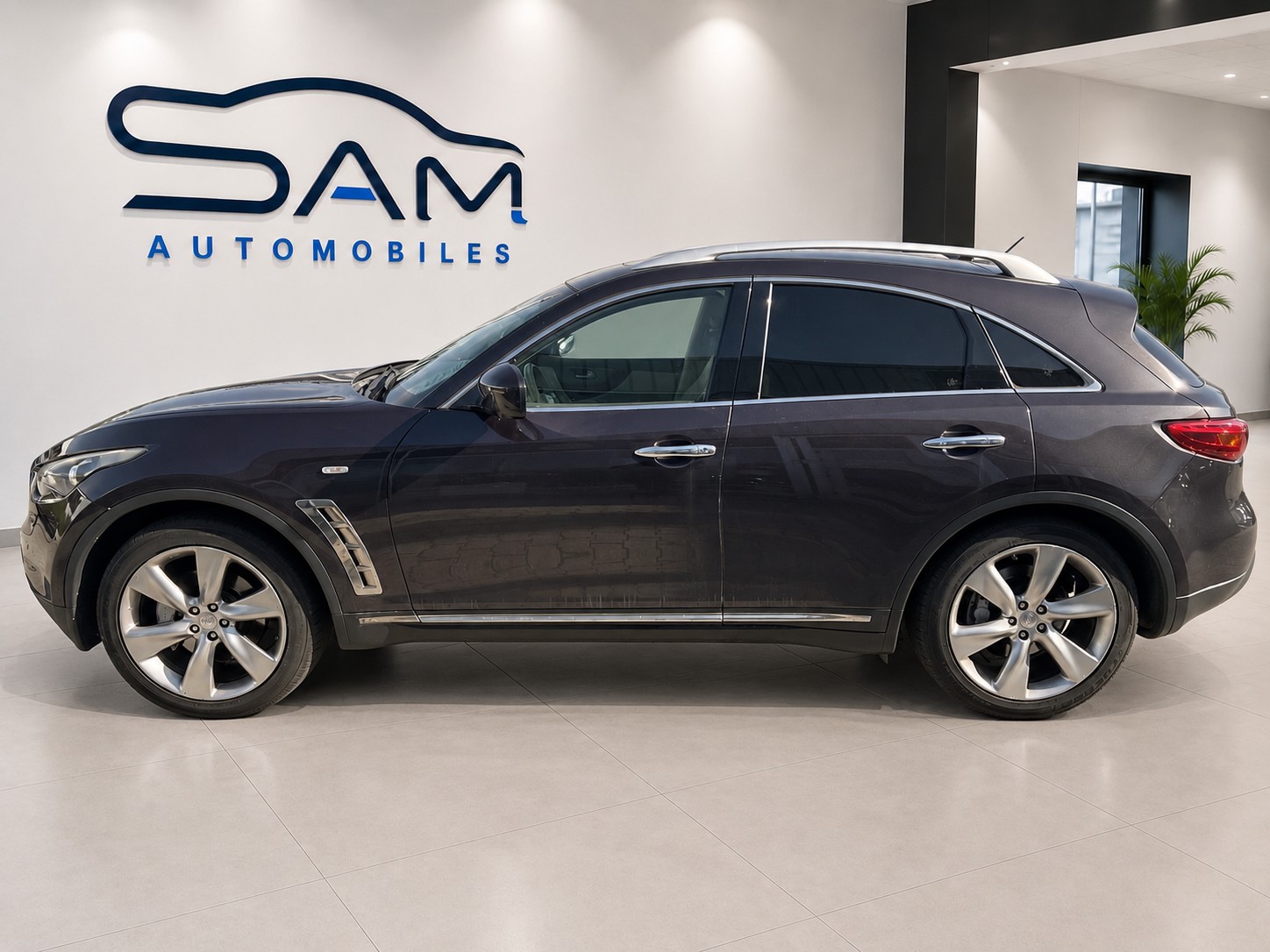 INFINITI QX70 3.0d S Premium AWD Automatic-image-7