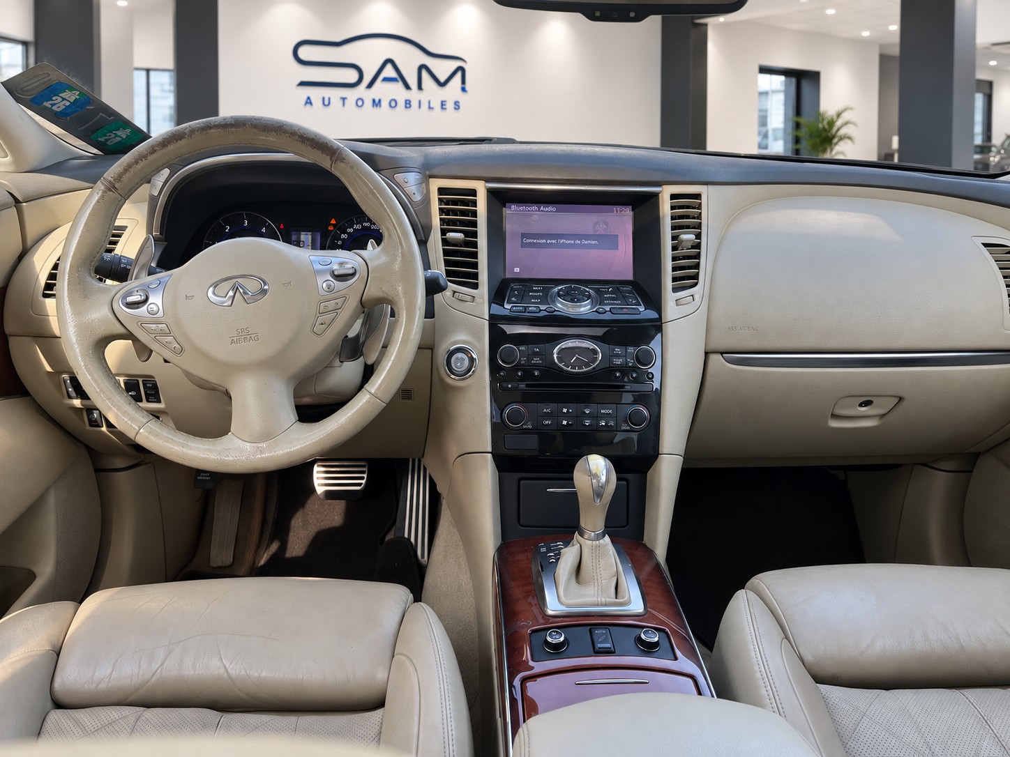 INFINITI QX70 3.0d S Premium AWD Automatic-image-11