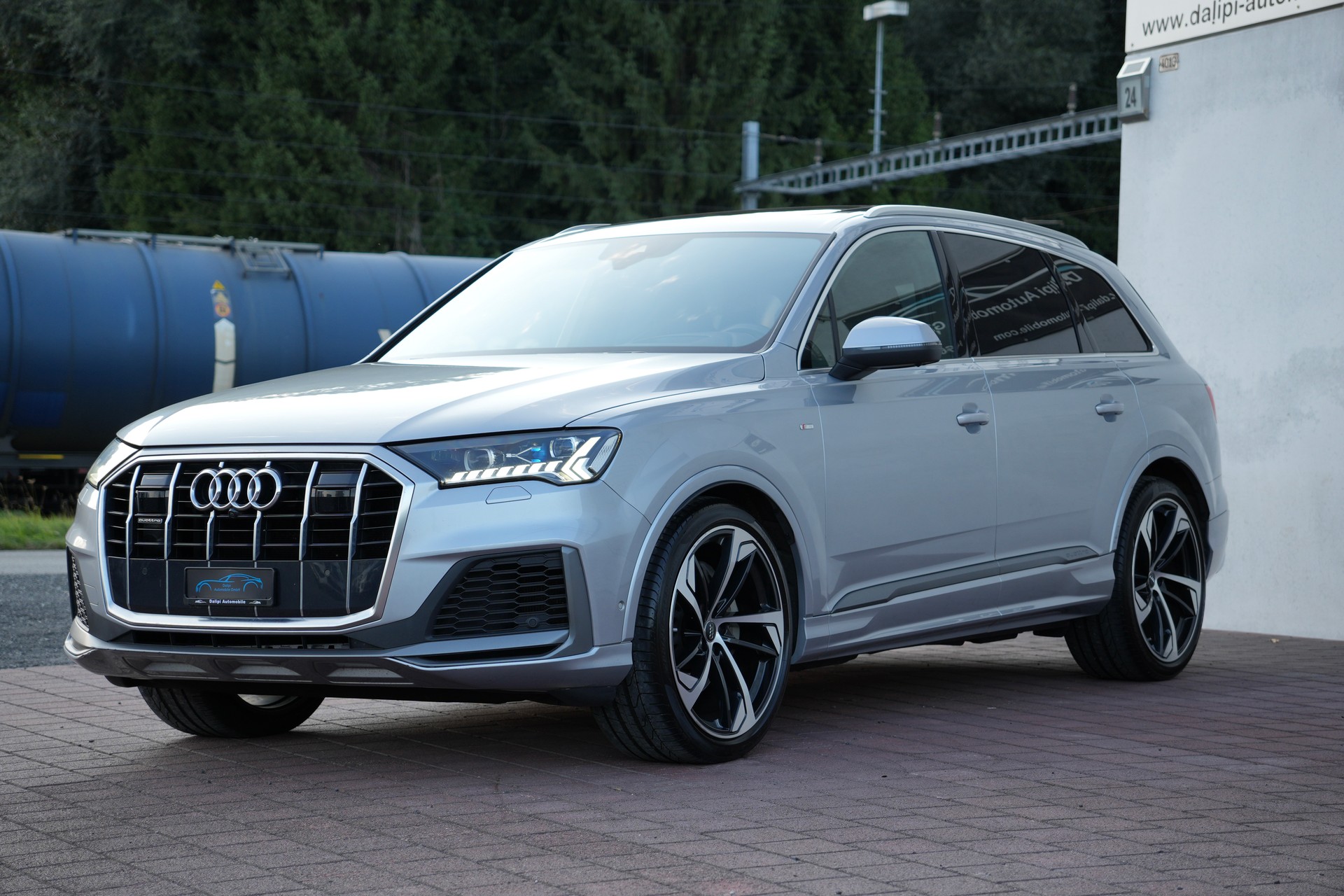 AUDI Q7 50 TDI quattro S Line tiptronic (7-Plätzer)-image-8