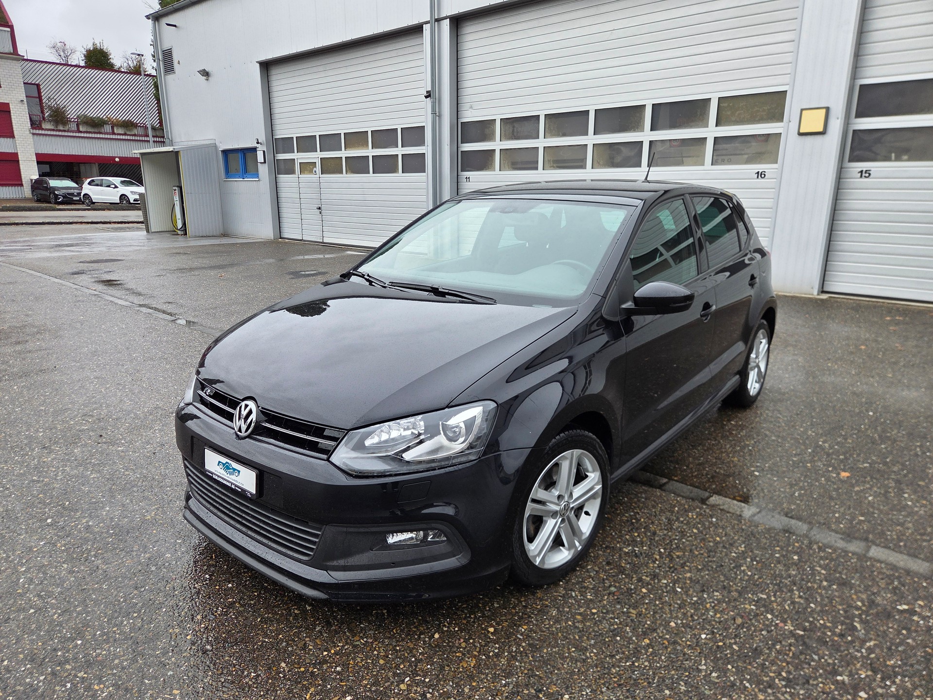 VW Polo 1.2 TSI R-Line Design-image-0