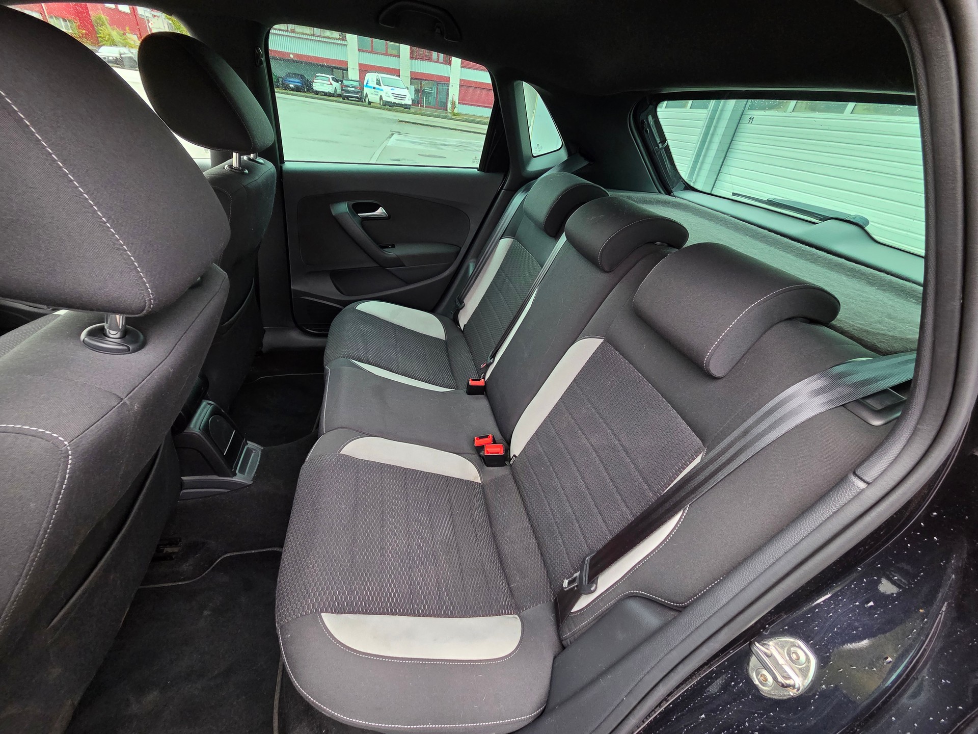 VW Polo 1.2 TSI R-Line Design-image-9