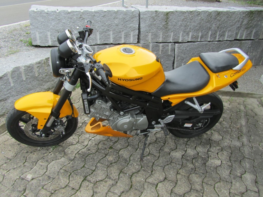 HYOSUNG Comet 650 GT-showroom-element-1