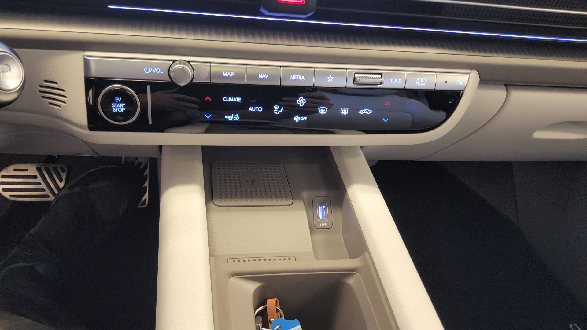 HYUNDAI Ioniq 6 Launch Edition 4WD-image-12