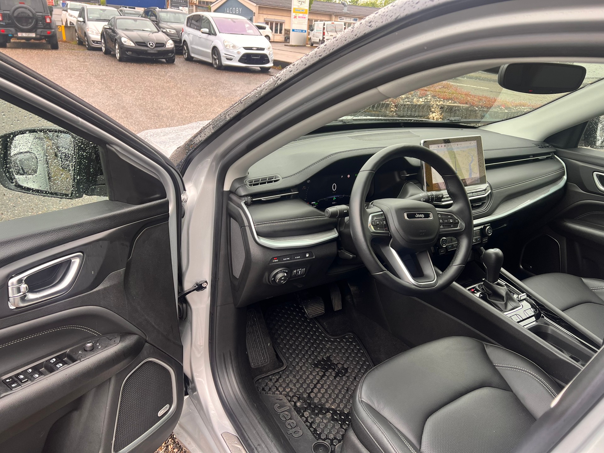 JEEP Compass 1.3 T PHEV S AWD-image-9