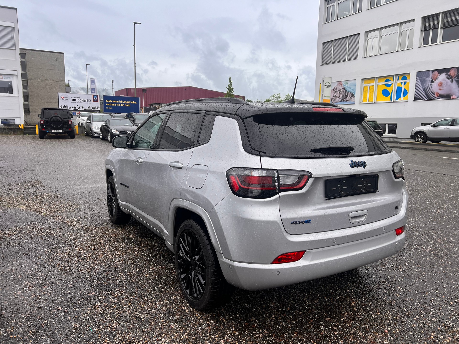 JEEP Compass 1.3 T PHEV S AWD-image-4