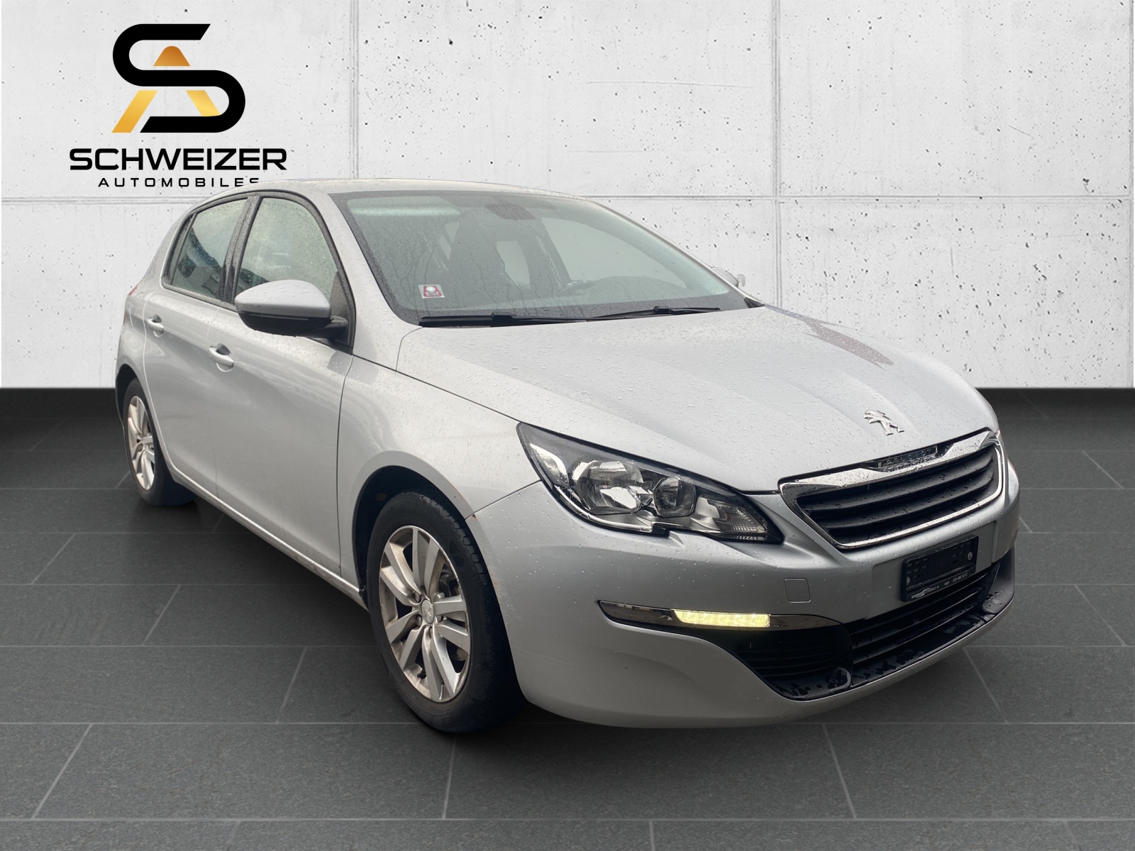 PEUGEOT 308 1.2 THP Allure-image-1