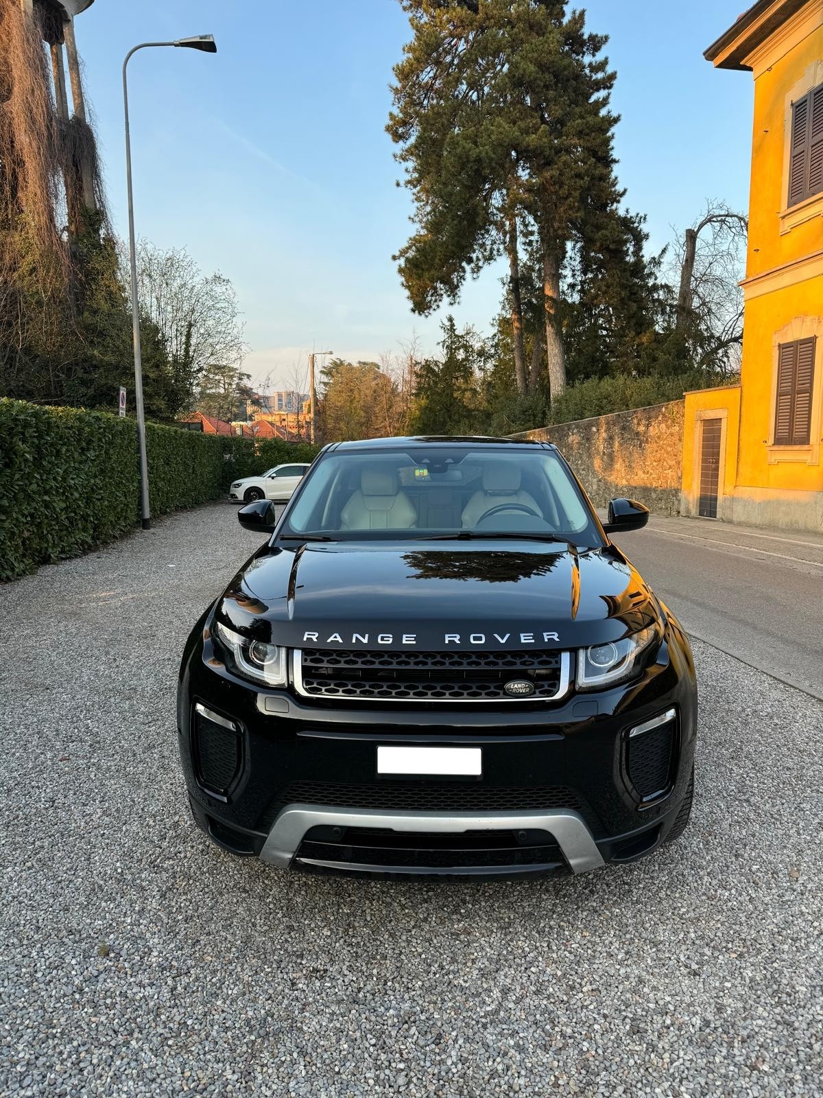 LAND ROVER RANGE ROVER EVOQUE-image-1