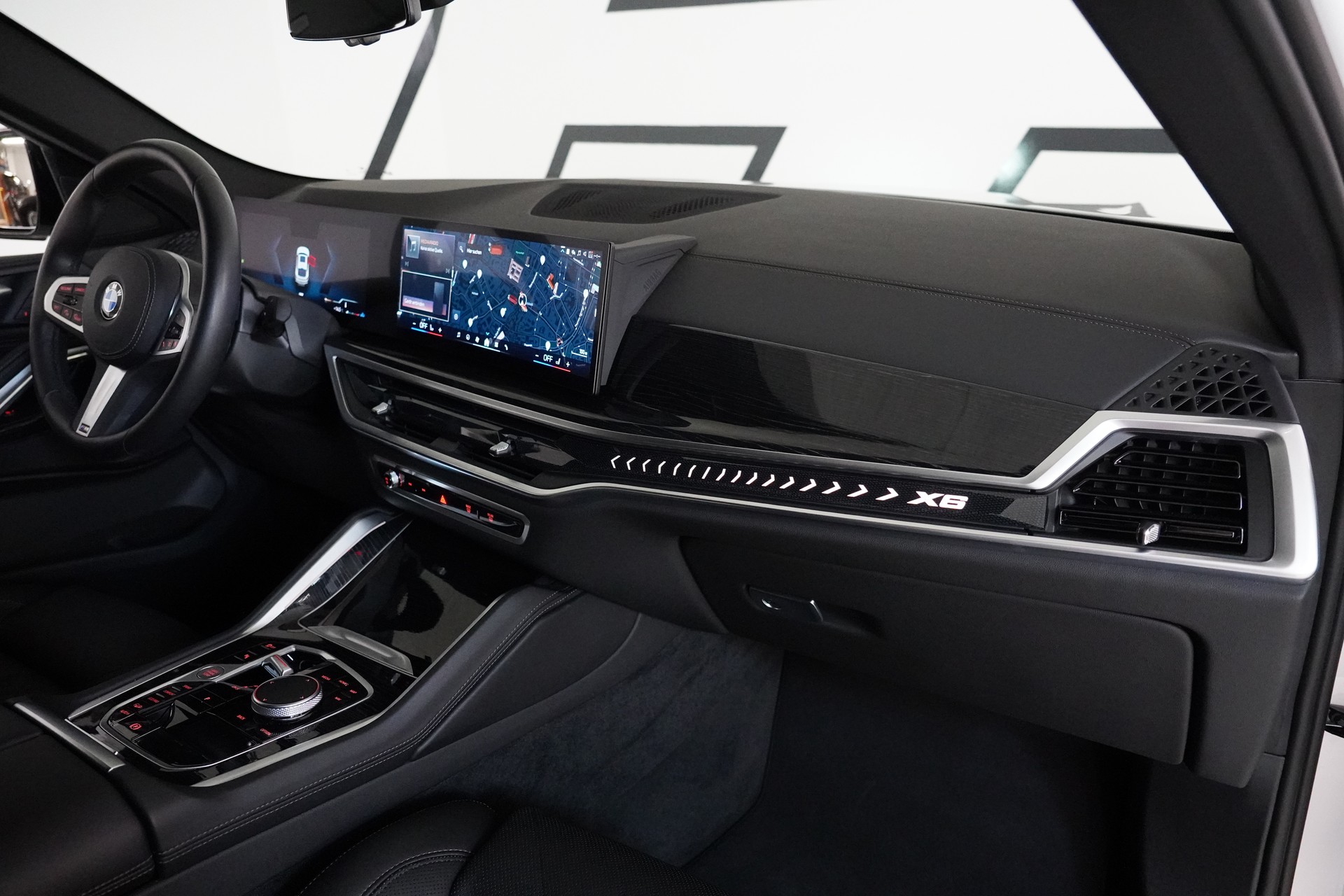 BMW X6 xDrive 48V 30d M Sport Pro Steptronic-image-16