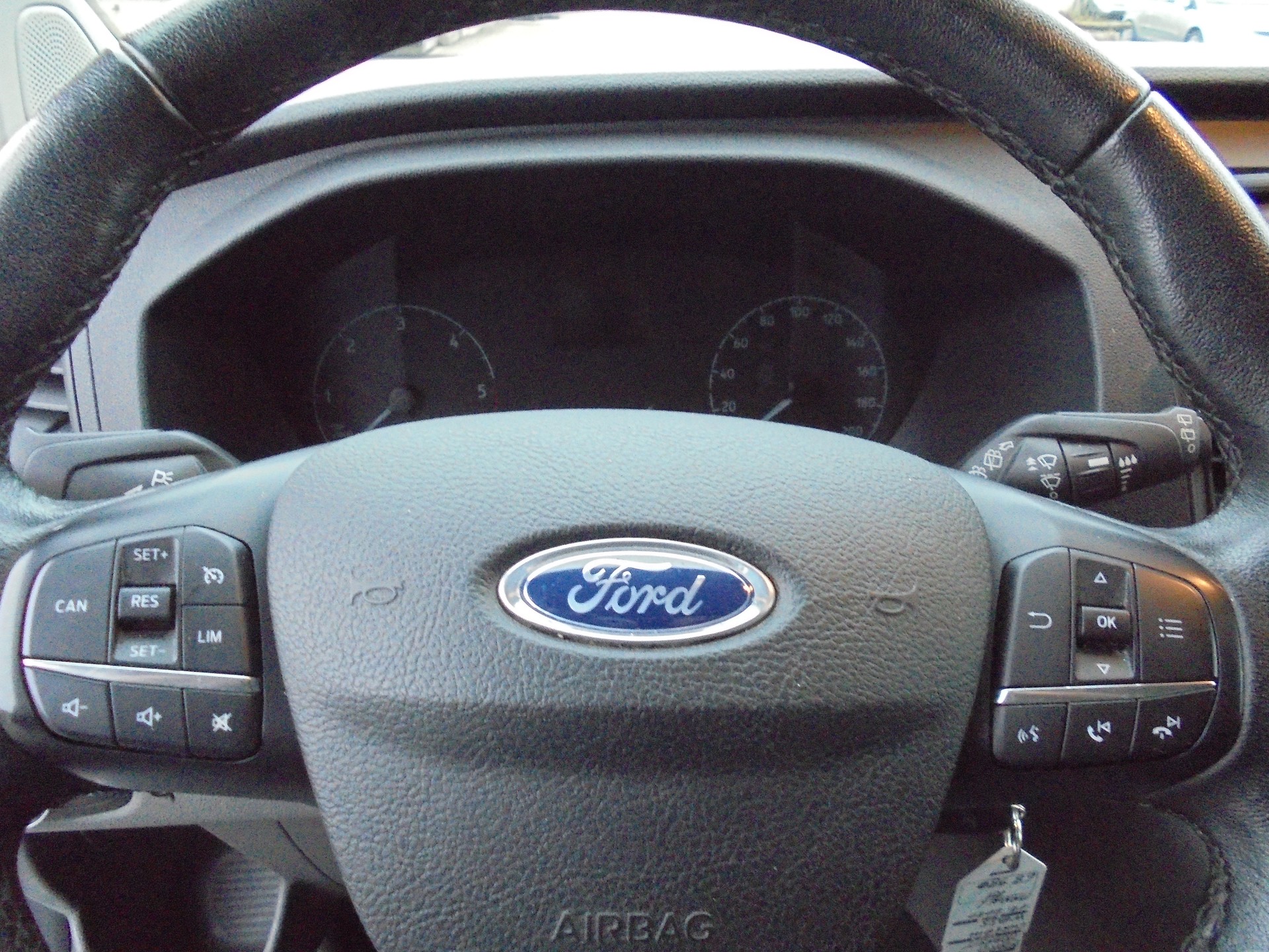 FORD Transit Custom Van 300 L2H1 Trend-image-10