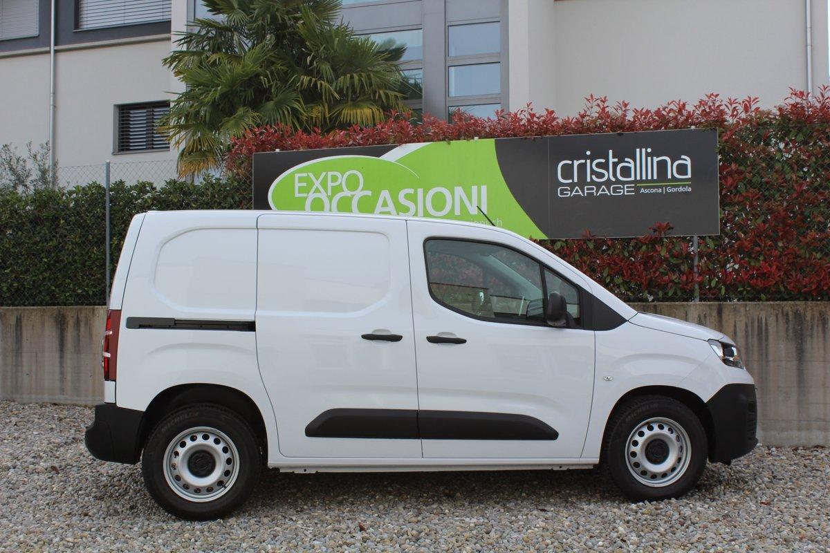 FIAT E-Doblo Kaw. L1 50 kWh Swiss Edition-image-4