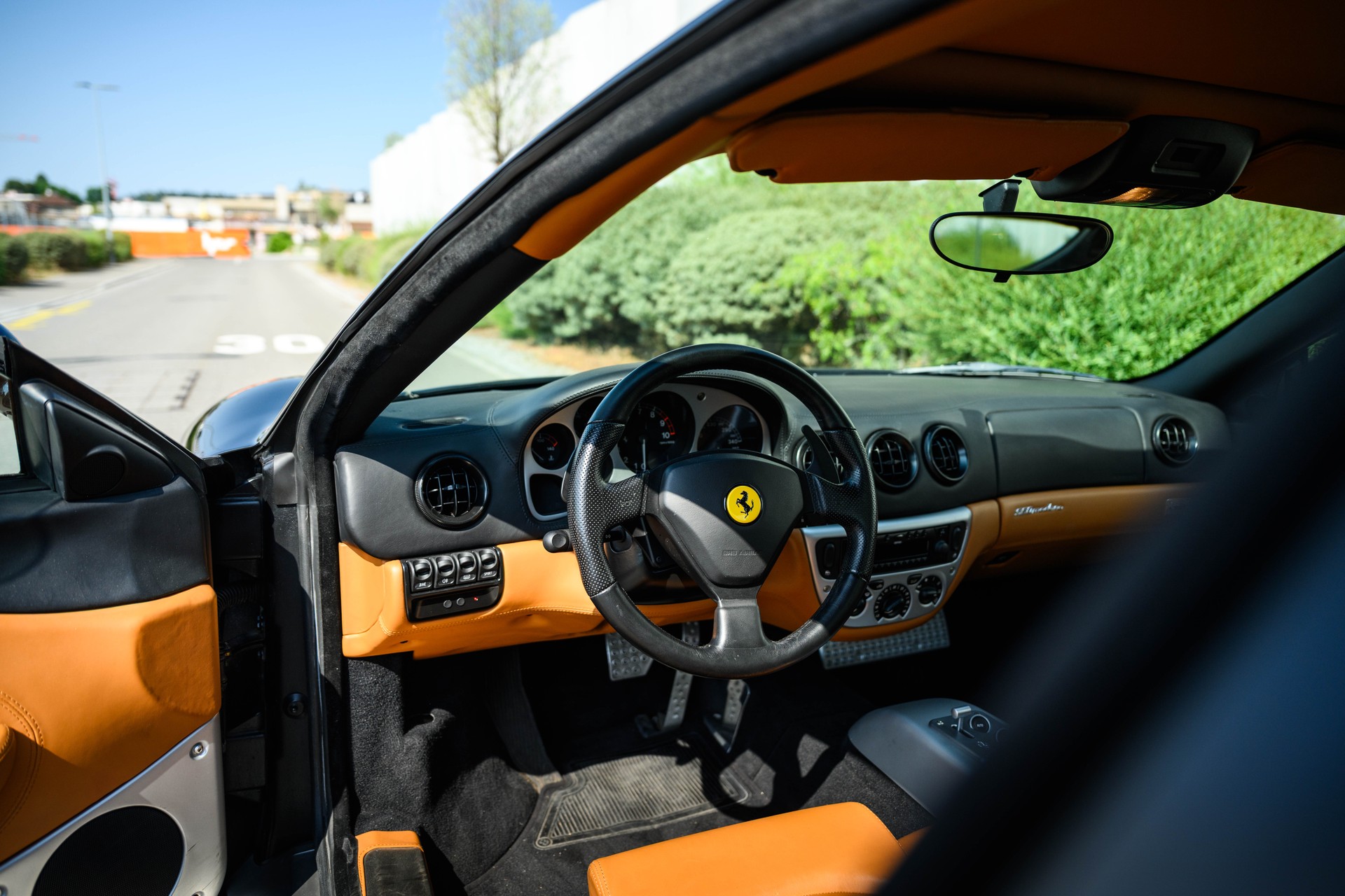 FERRARI F360 Modena Berlinetta-image-8