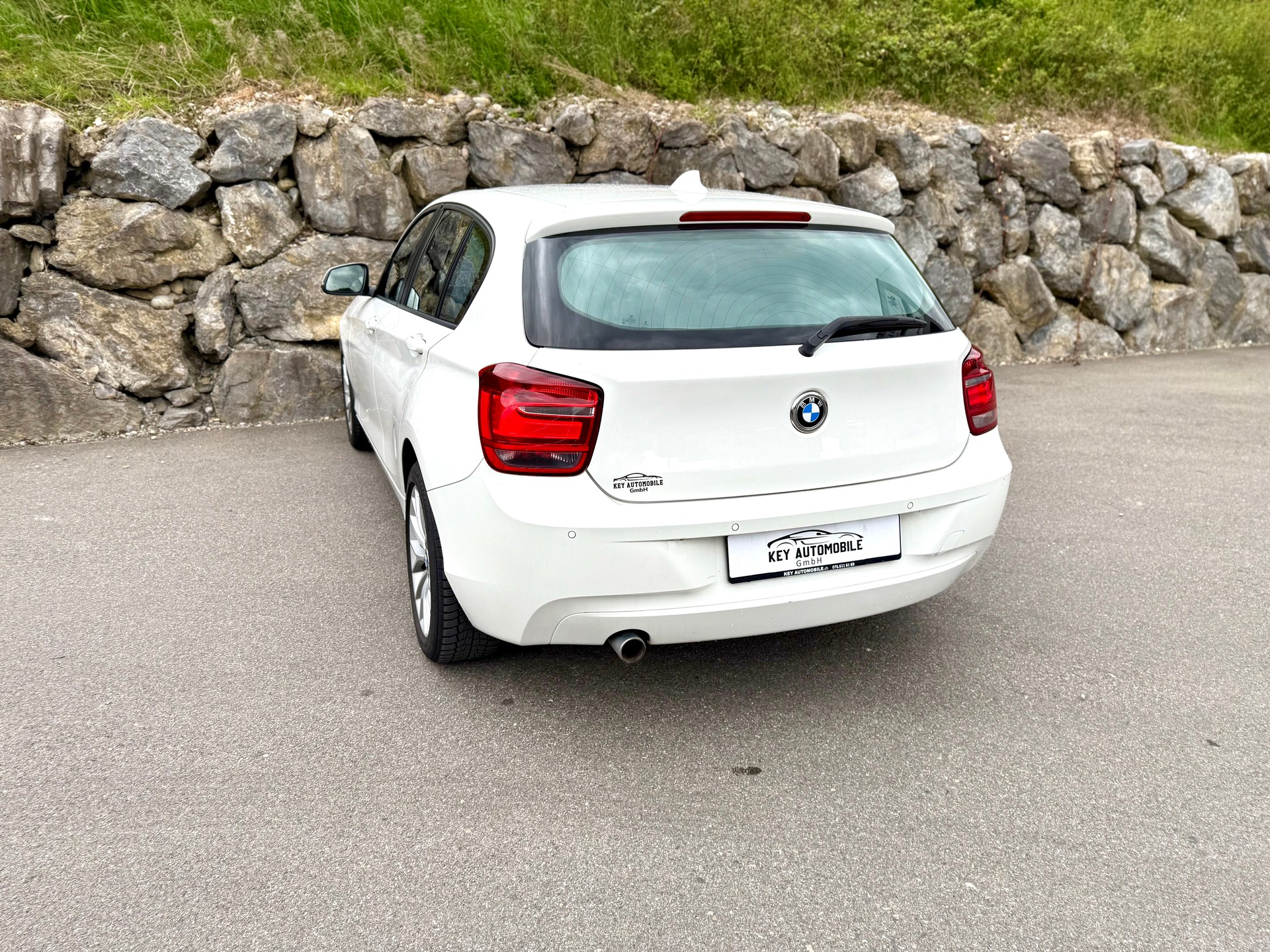BMW BMW 118d Sport Line Steptronic-image-2