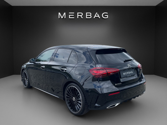 MERCEDES-BENZ A 200 7G-DCT-image-2