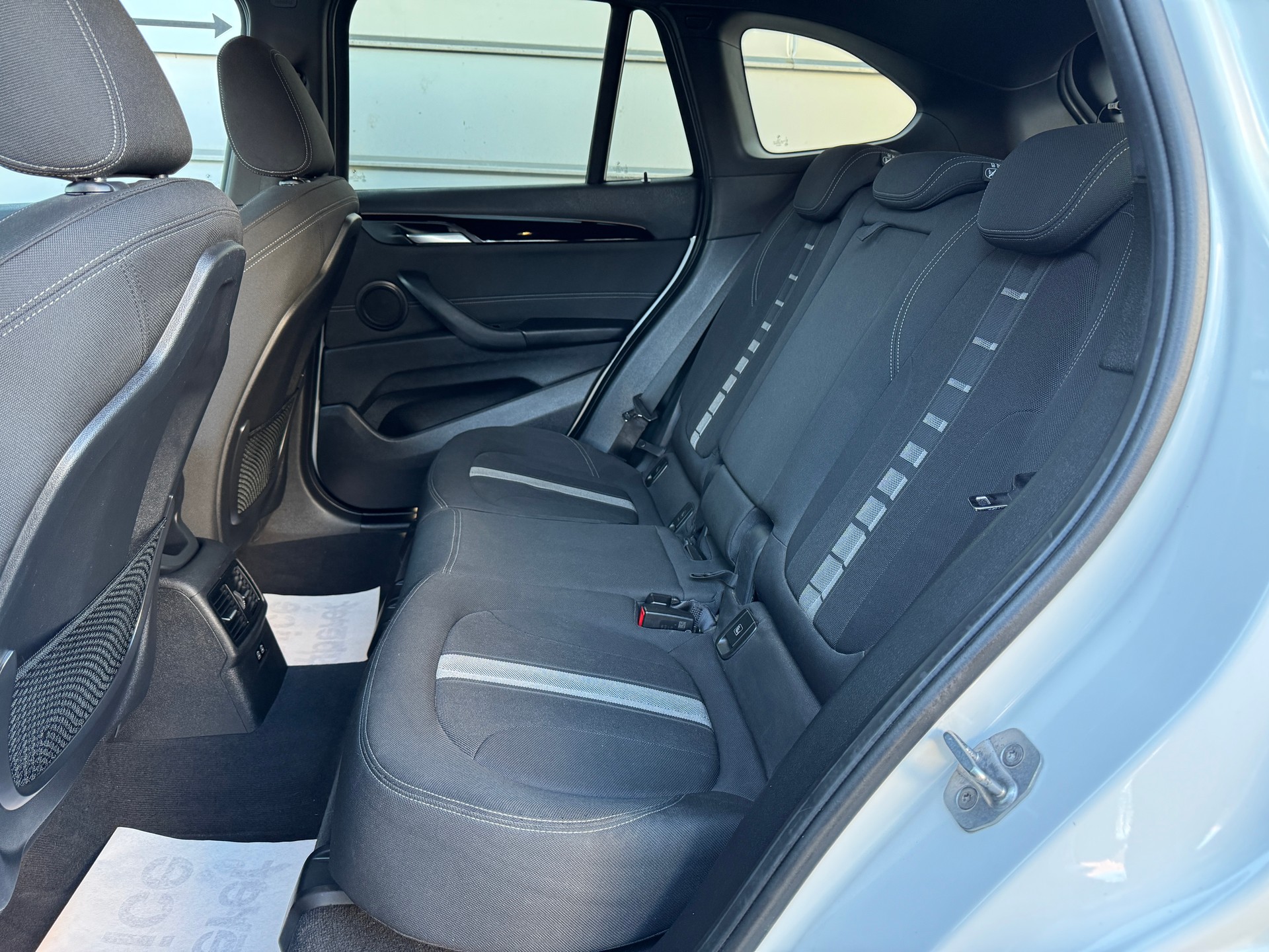 BMW X1 xDrive 18d Sport Line Steptronic-image-6