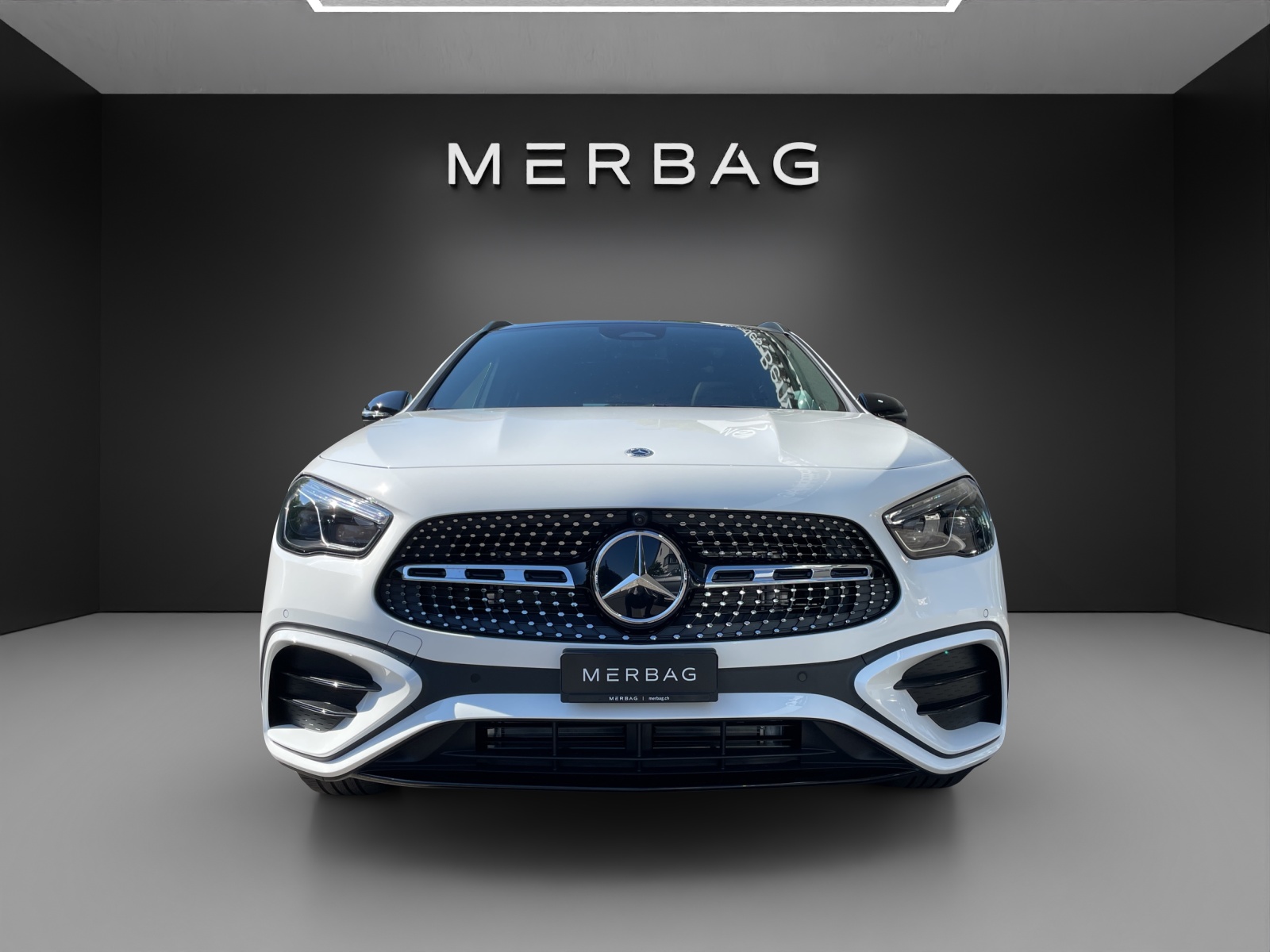 MERCEDES-BENZ GLA 220d 4Matic 8G-DCT-image-1